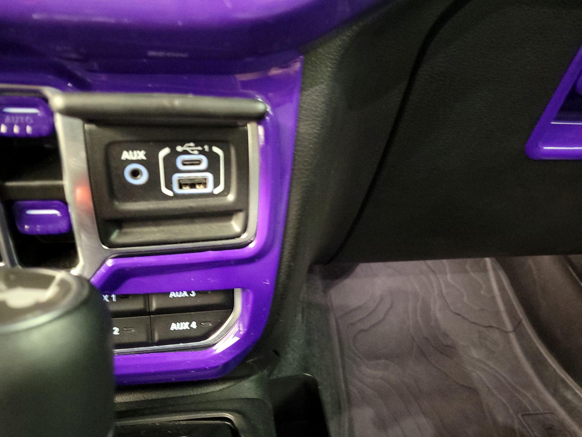 Thumbnail: 2024 Jeep Wrangler - 18