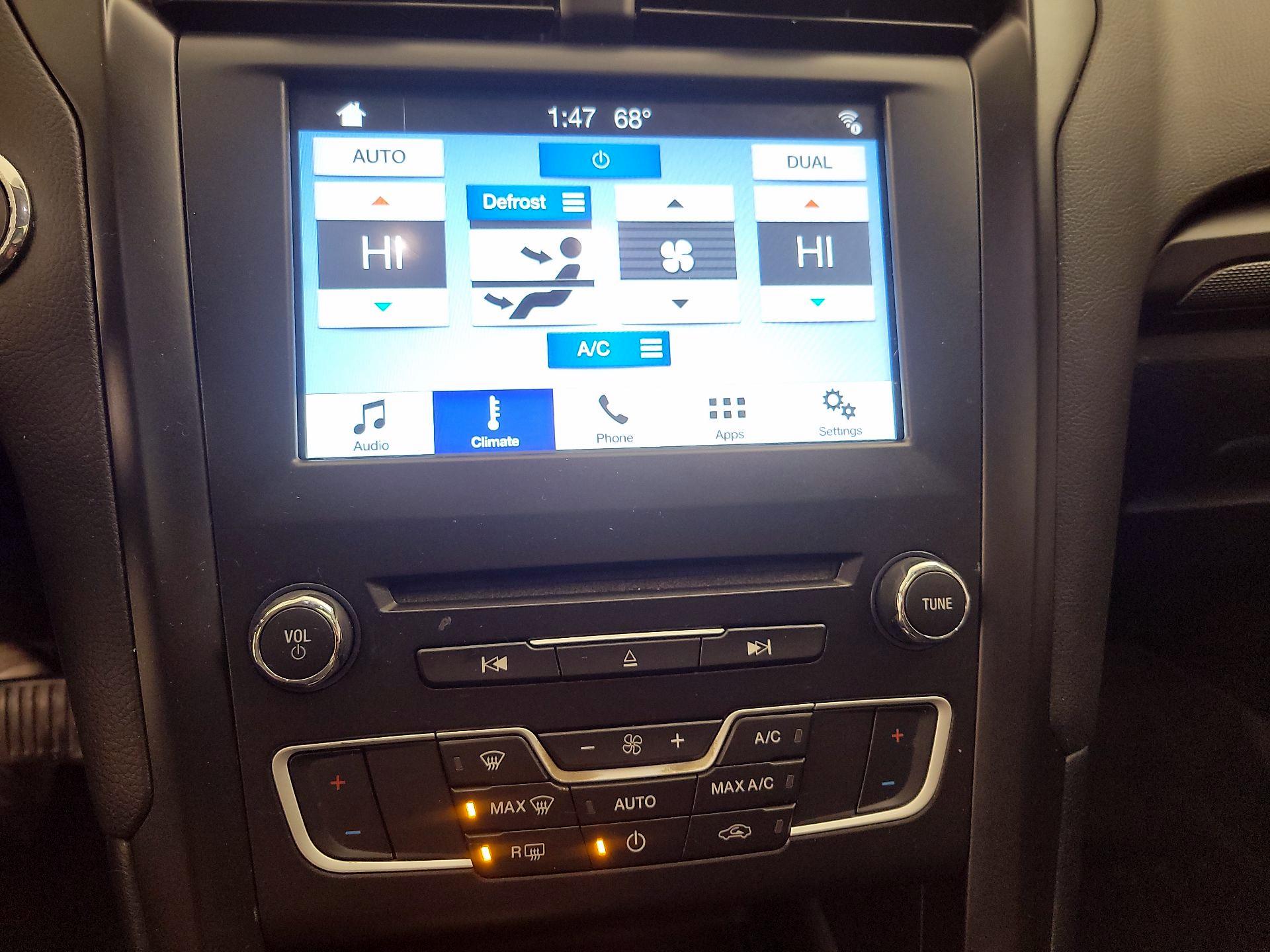 Thumbnail: 2018 Ford Fusion - 16