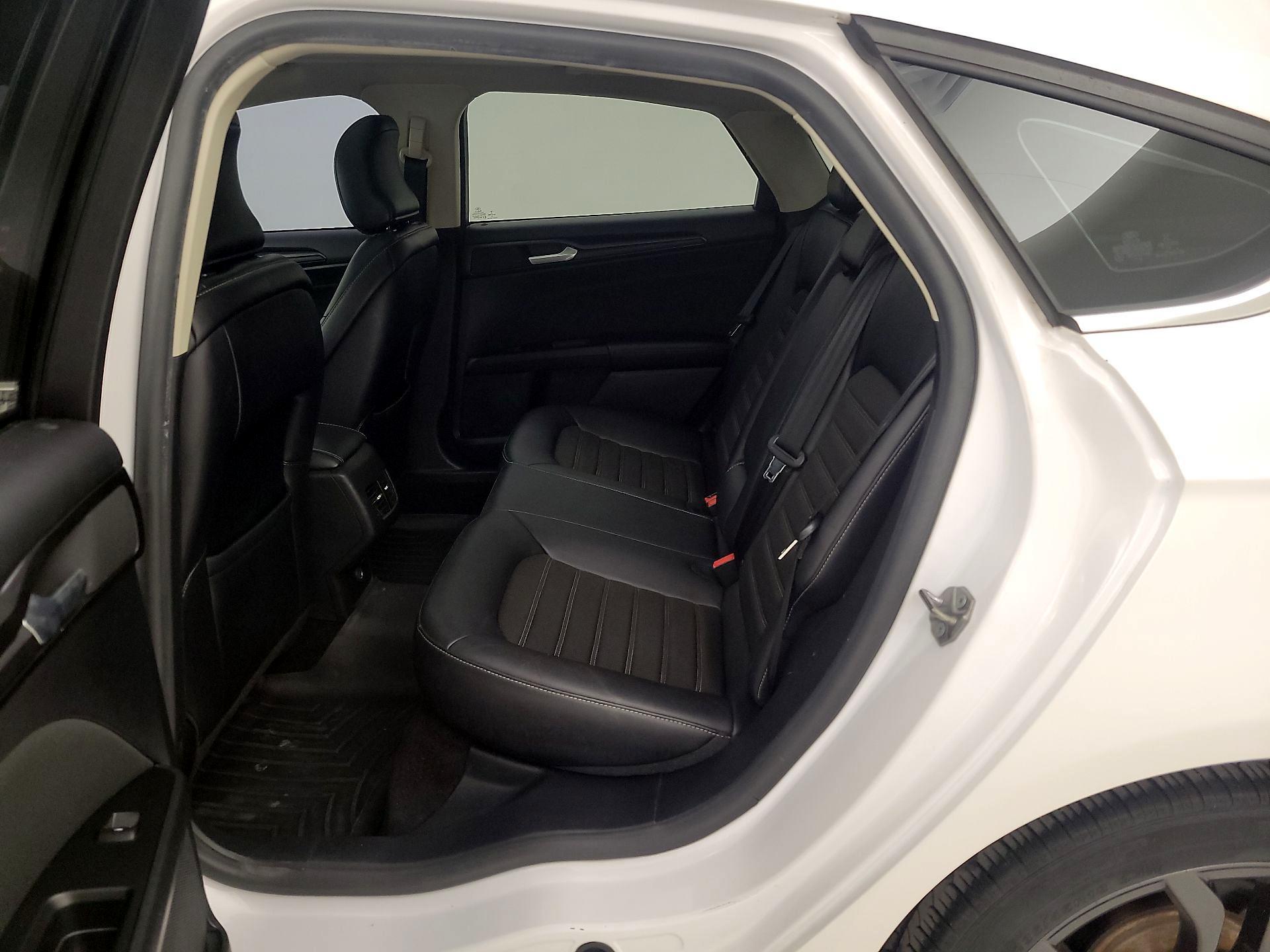 Thumbnail: 2018 Ford Fusion - 19