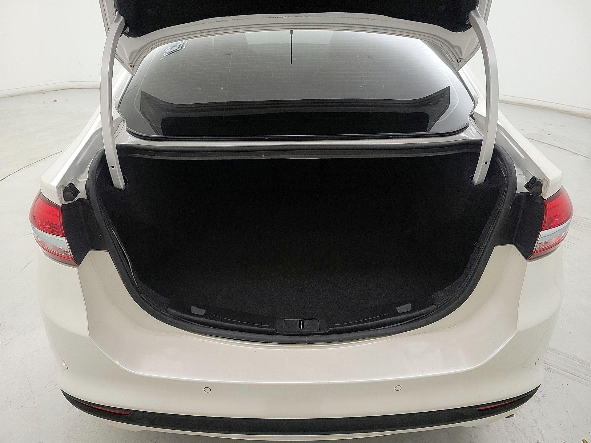 Thumbnail: 2018 Ford Fusion - 20