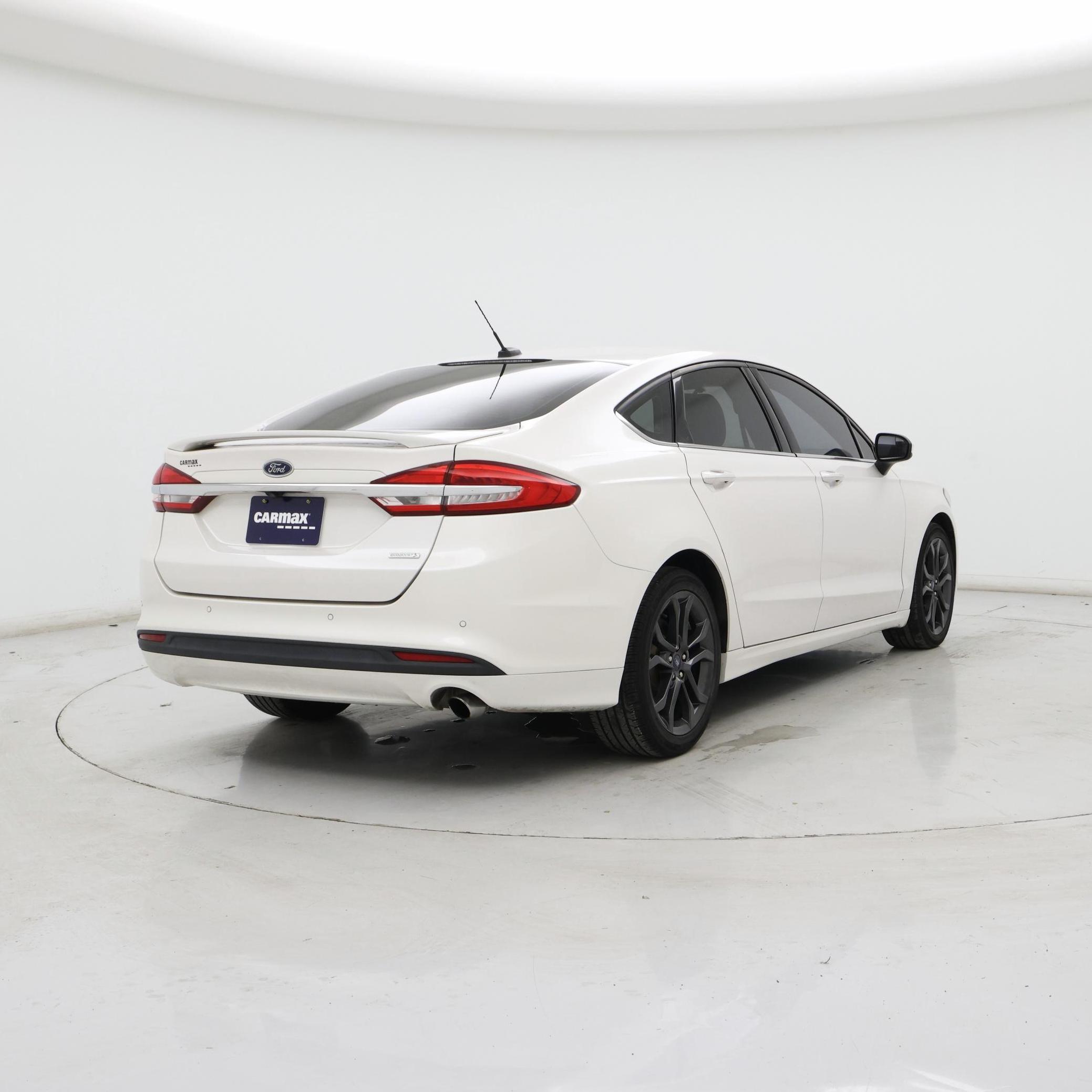 Thumbnail: 2018 Ford Fusion - 8