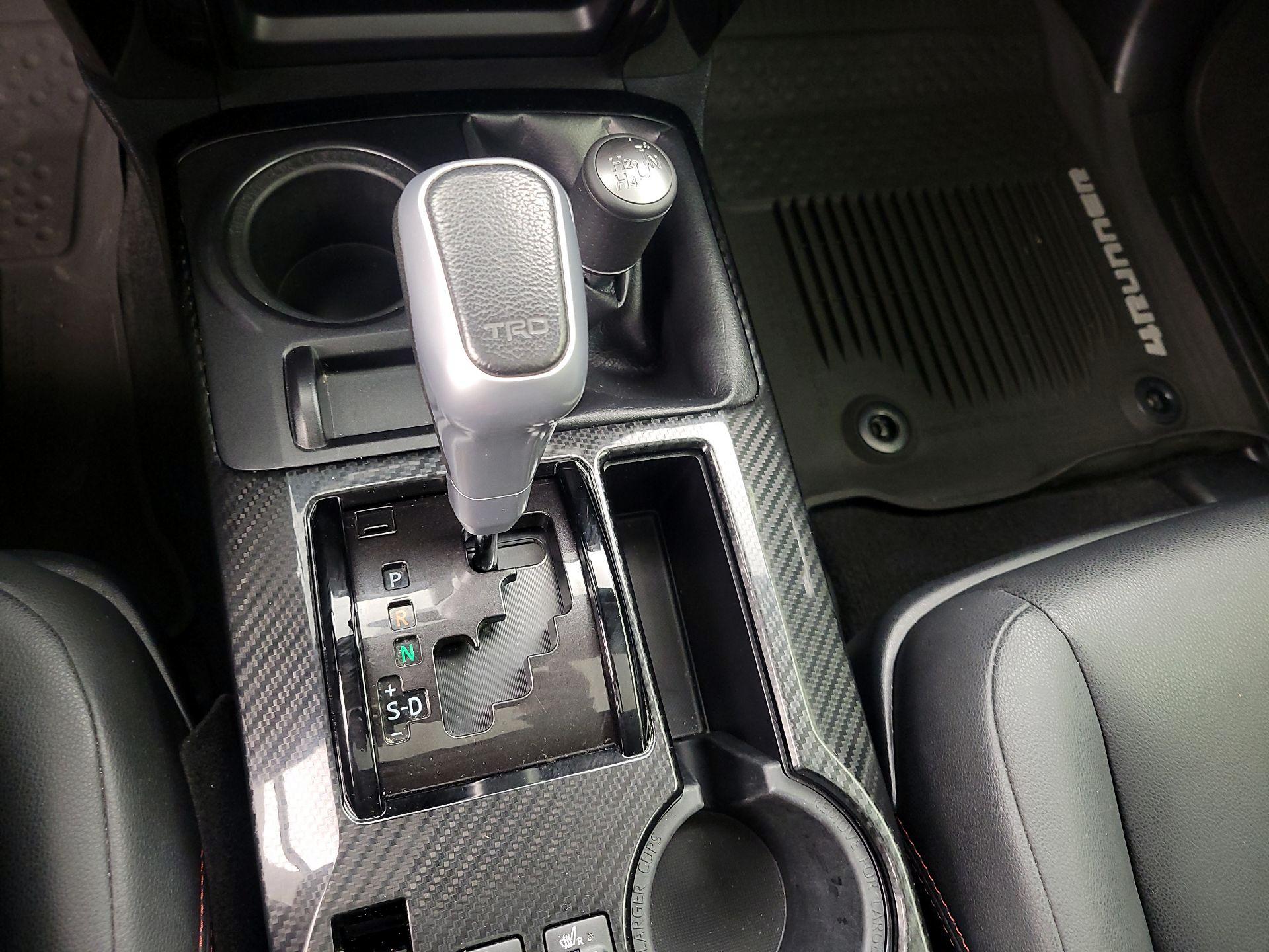 Thumbnail: 2021 Toyota 4Runner - 18