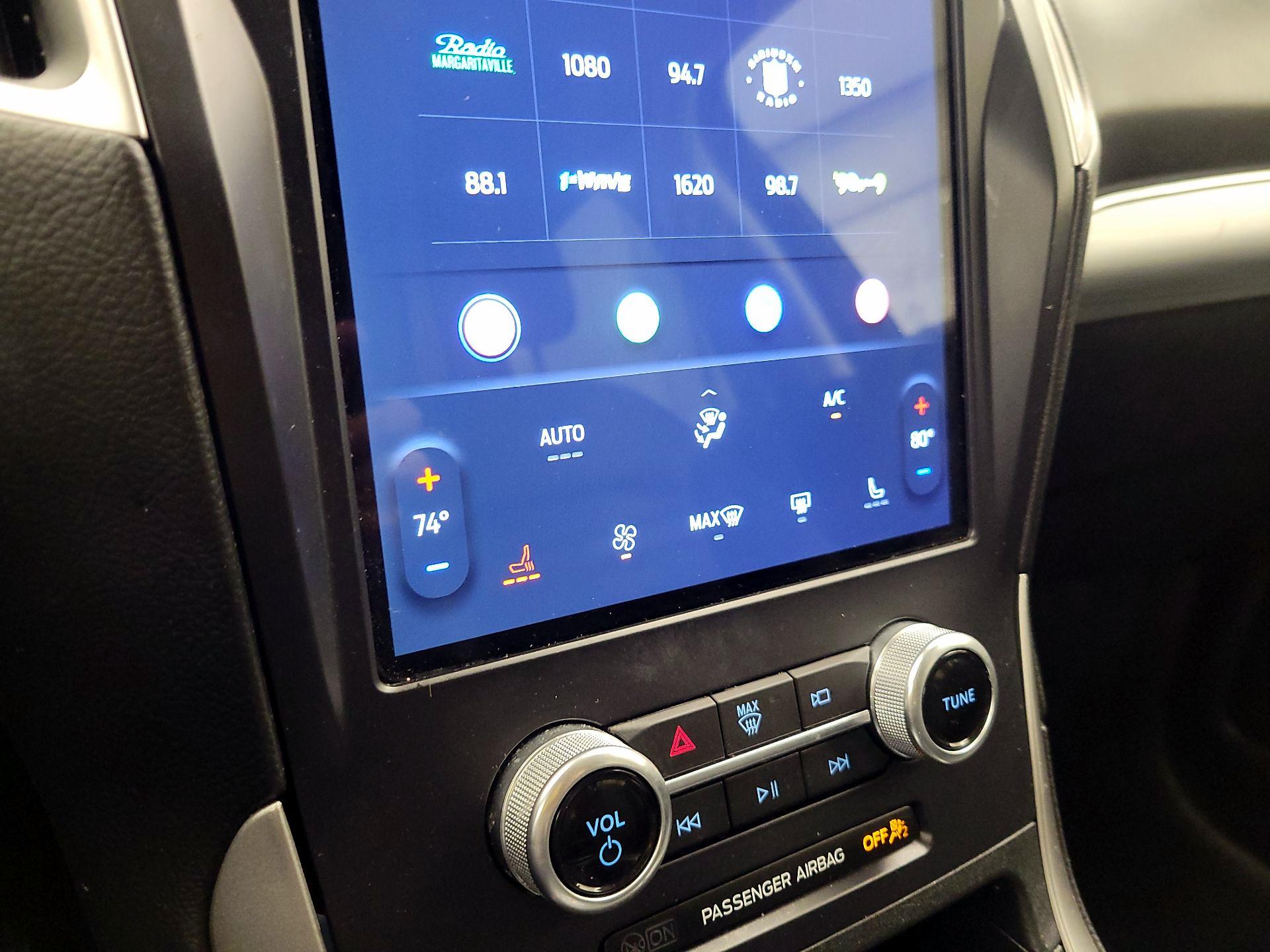 Thumbnail: 2022 Ford Edge - 16