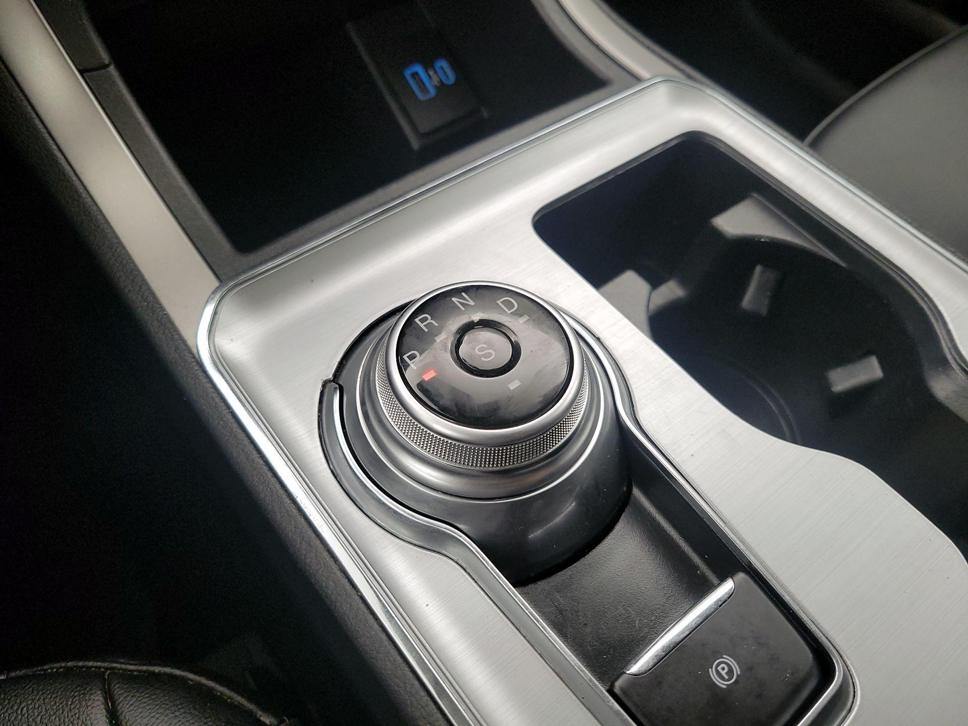 Thumbnail: 2022 Ford Edge - 17