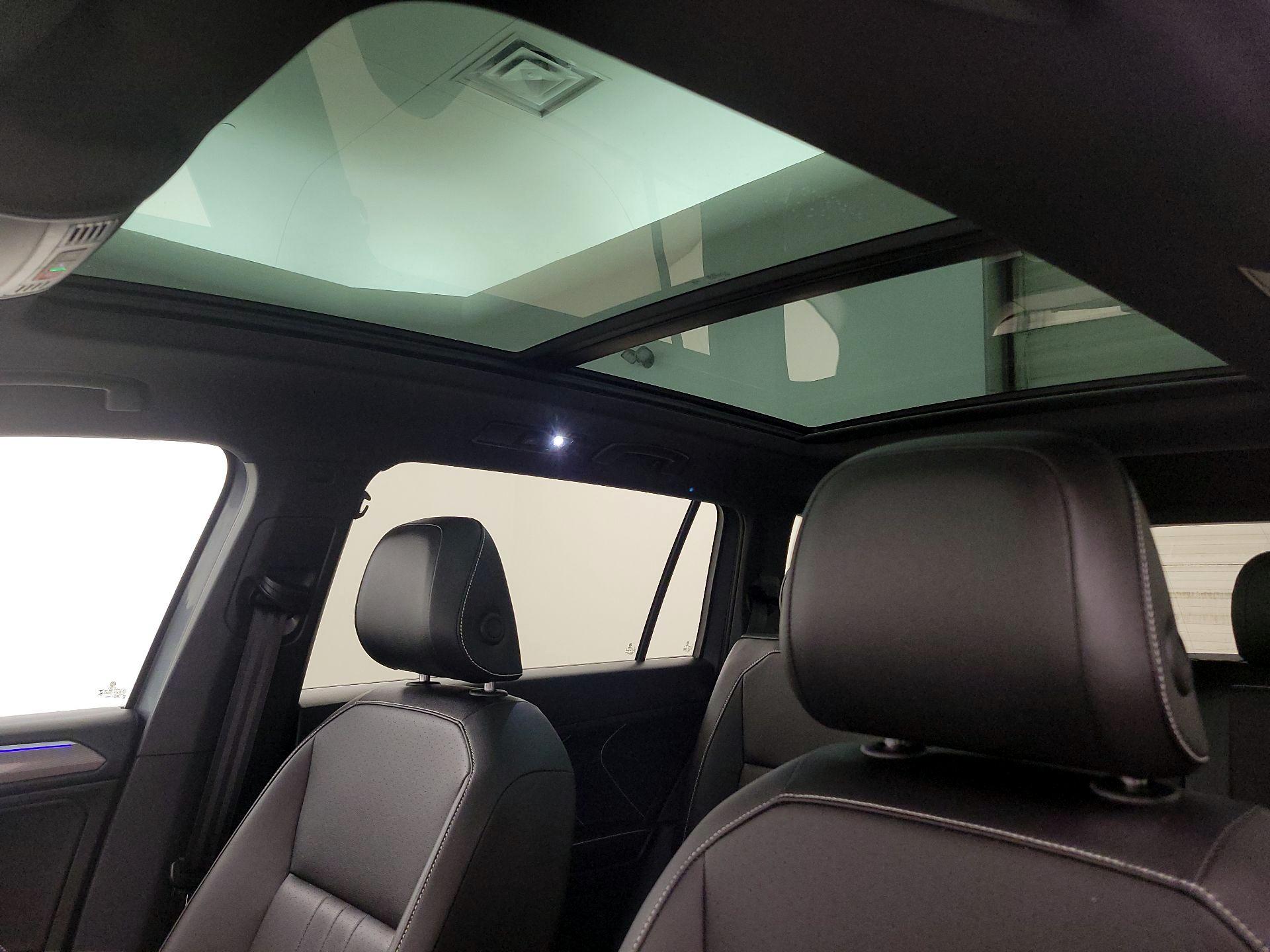 Thumbnail: 2024 Volkswagen Tiguan - 19