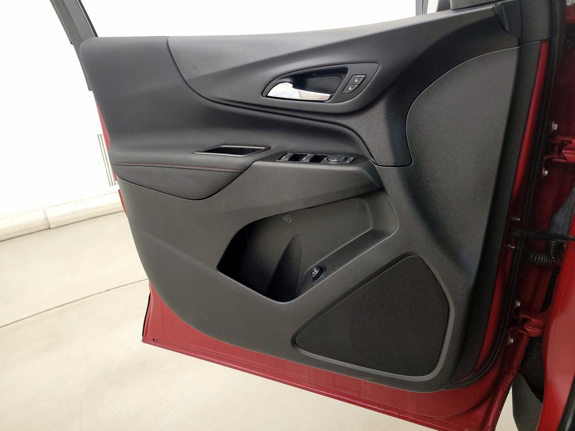 Thumbnail: 2022 Chevrolet Equinox - 12