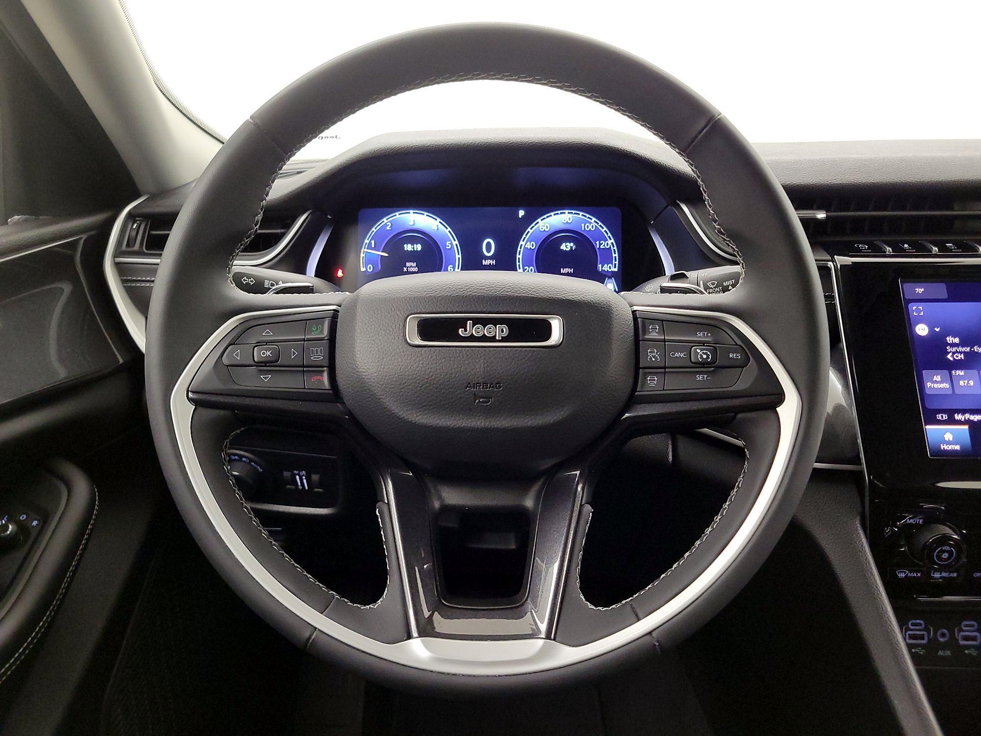 Thumbnail: 2023 Jeep Grand Cherokee - 10