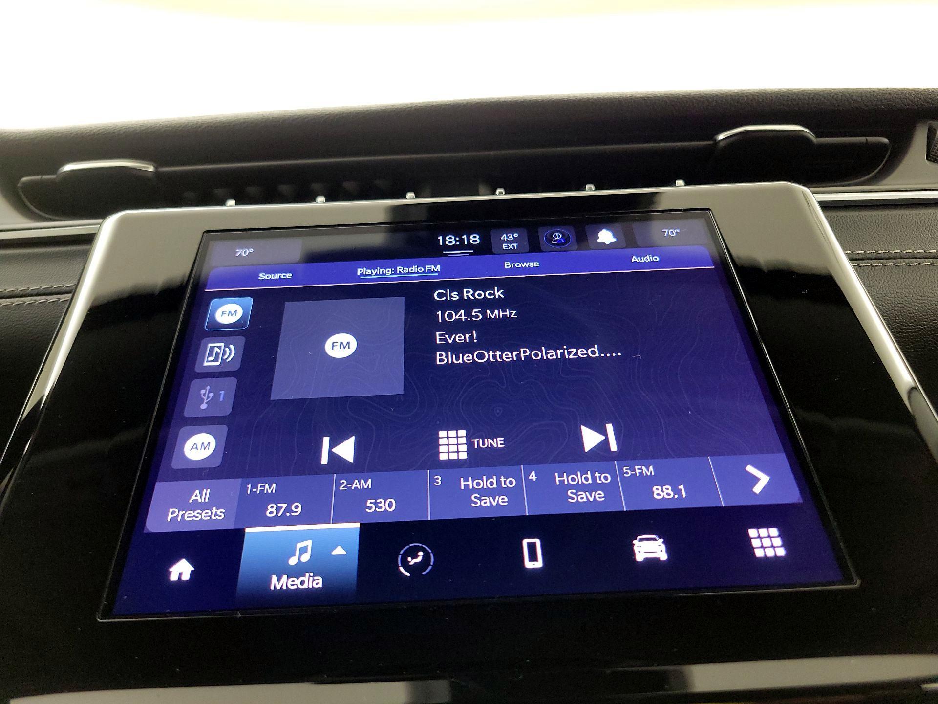 Thumbnail: 2023 Jeep Grand Cherokee - 15