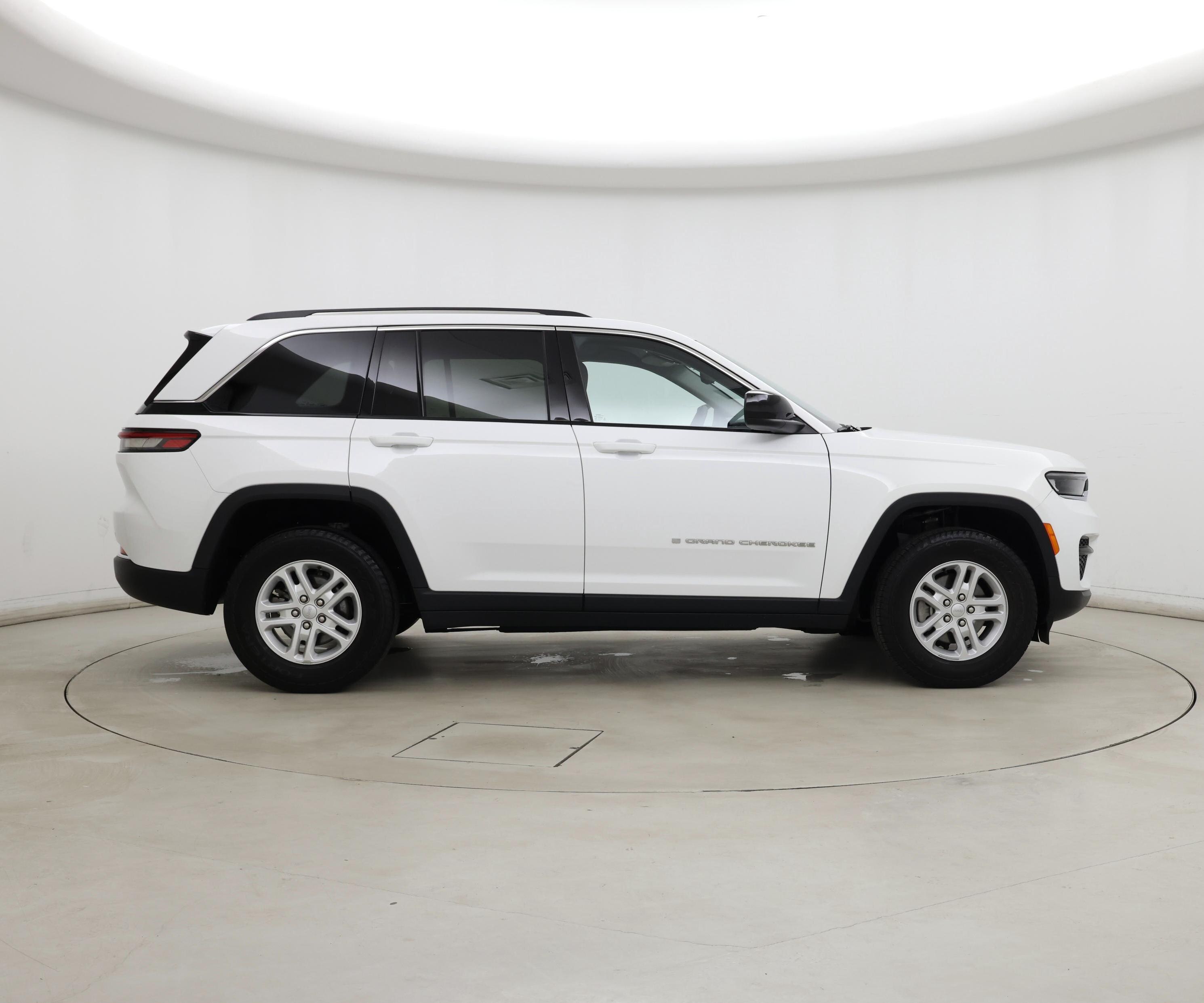 Thumbnail: 2023 Jeep Grand Cherokee - 7