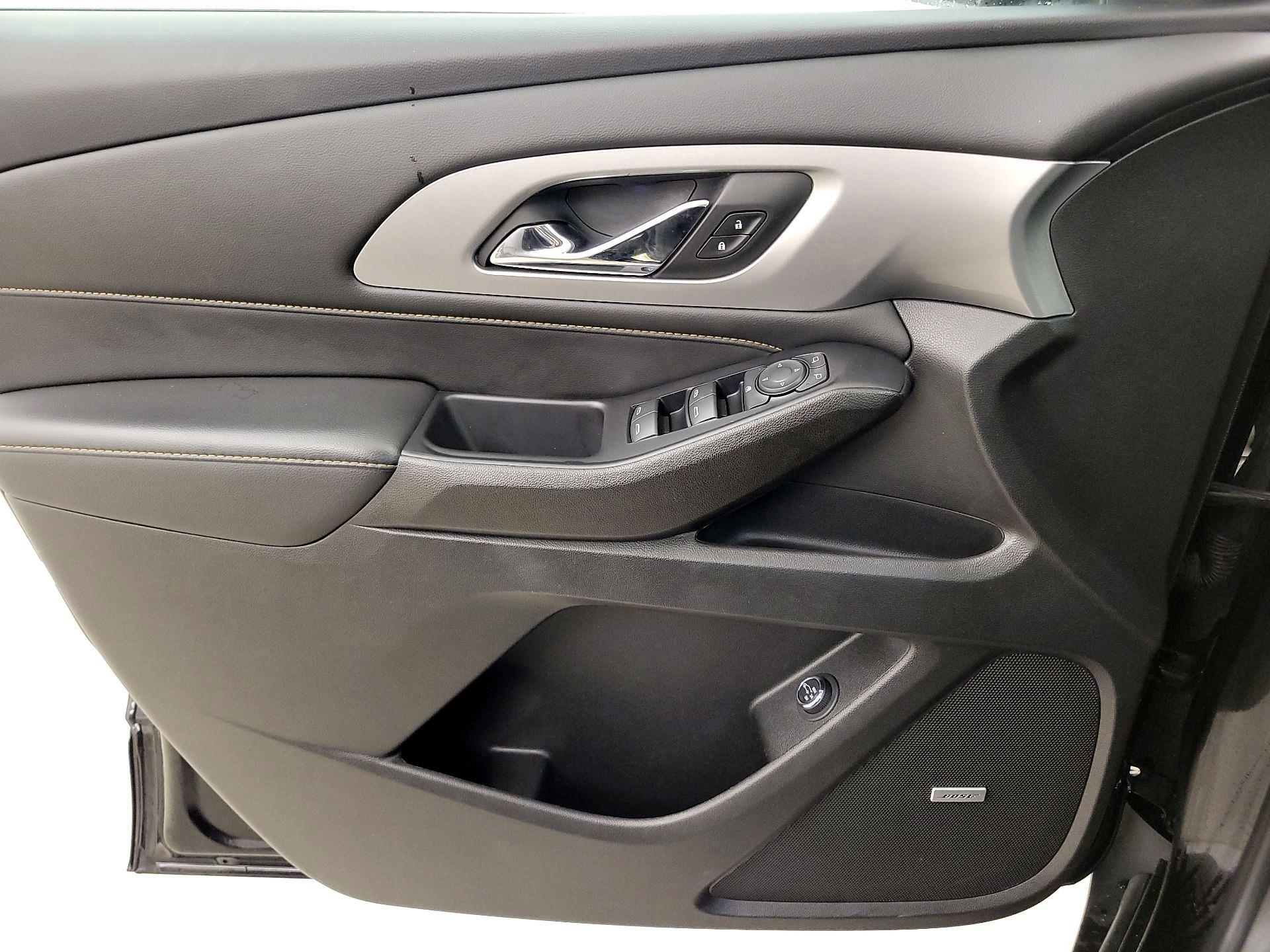 Thumbnail: 2021 Chevrolet Traverse - 12