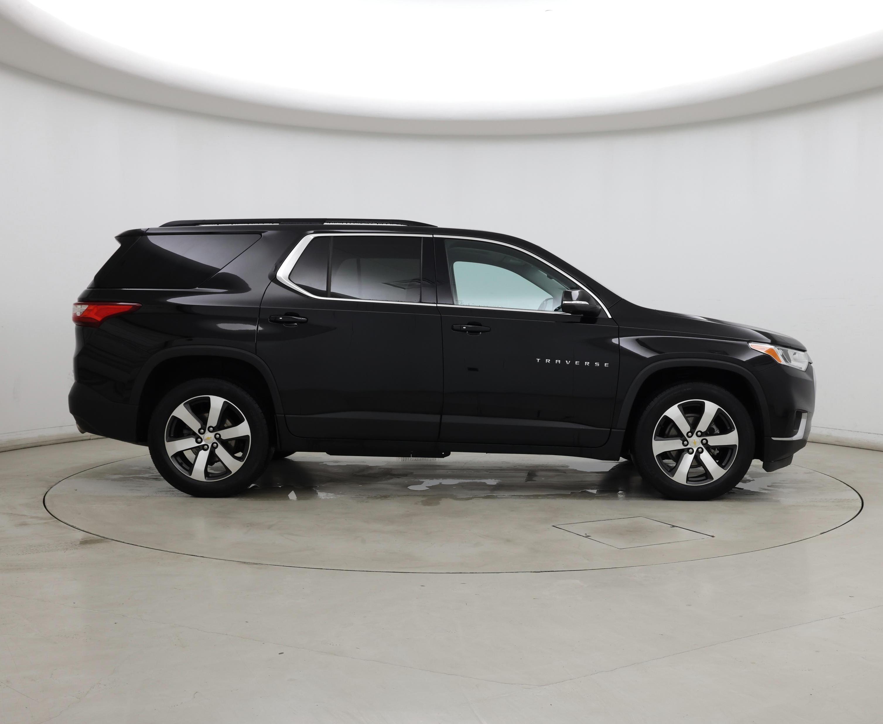 Thumbnail: 2021 Chevrolet Traverse - 7