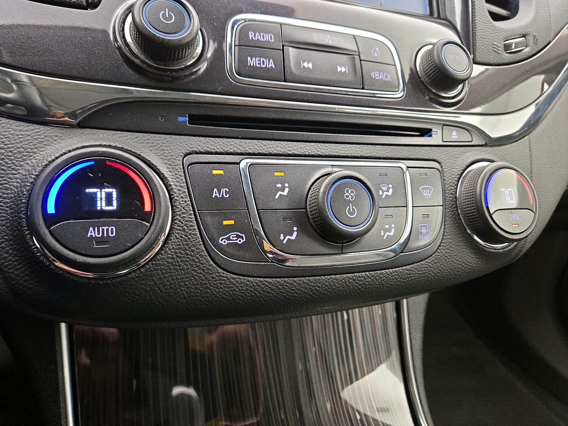 Thumbnail: 2016 Chevrolet Impala - 17