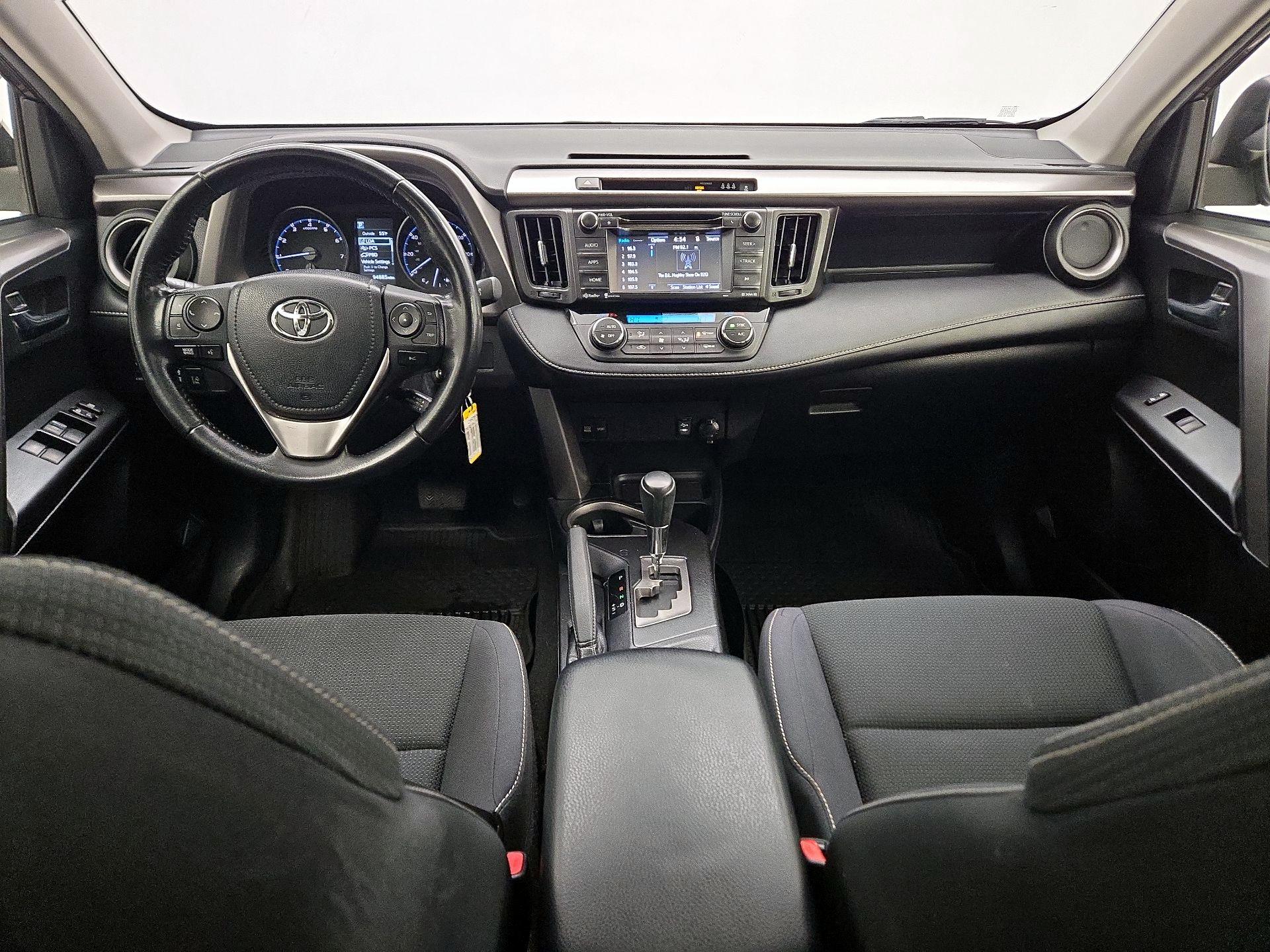 Thumbnail: 2017 Toyota RAV4 - 9