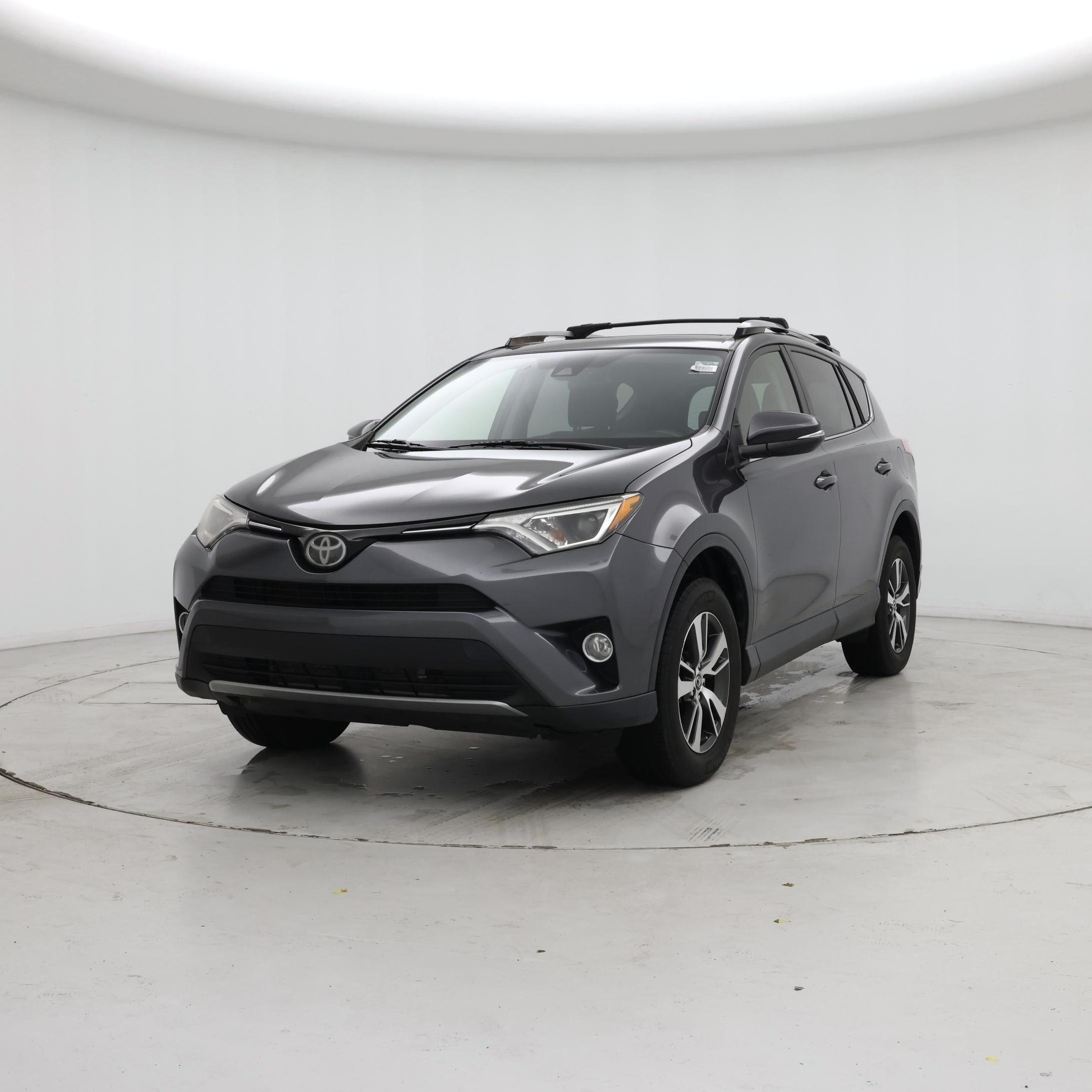 Thumbnail: 2017 Toyota RAV4 - 4