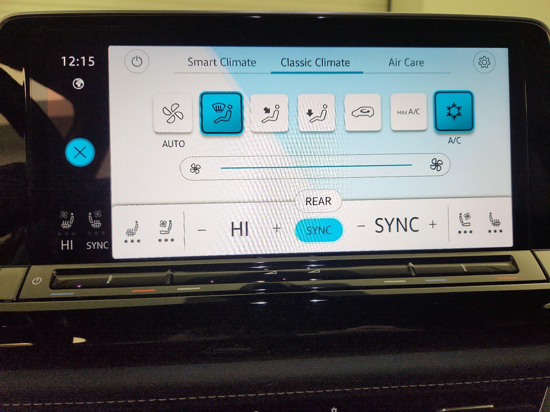 Thumbnail: 2024 Volkswagen Atlas - 16