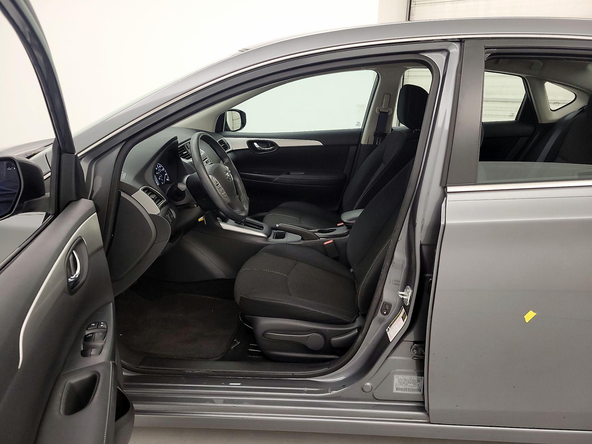 Thumbnail: 2017 Nissan Sentra - 11