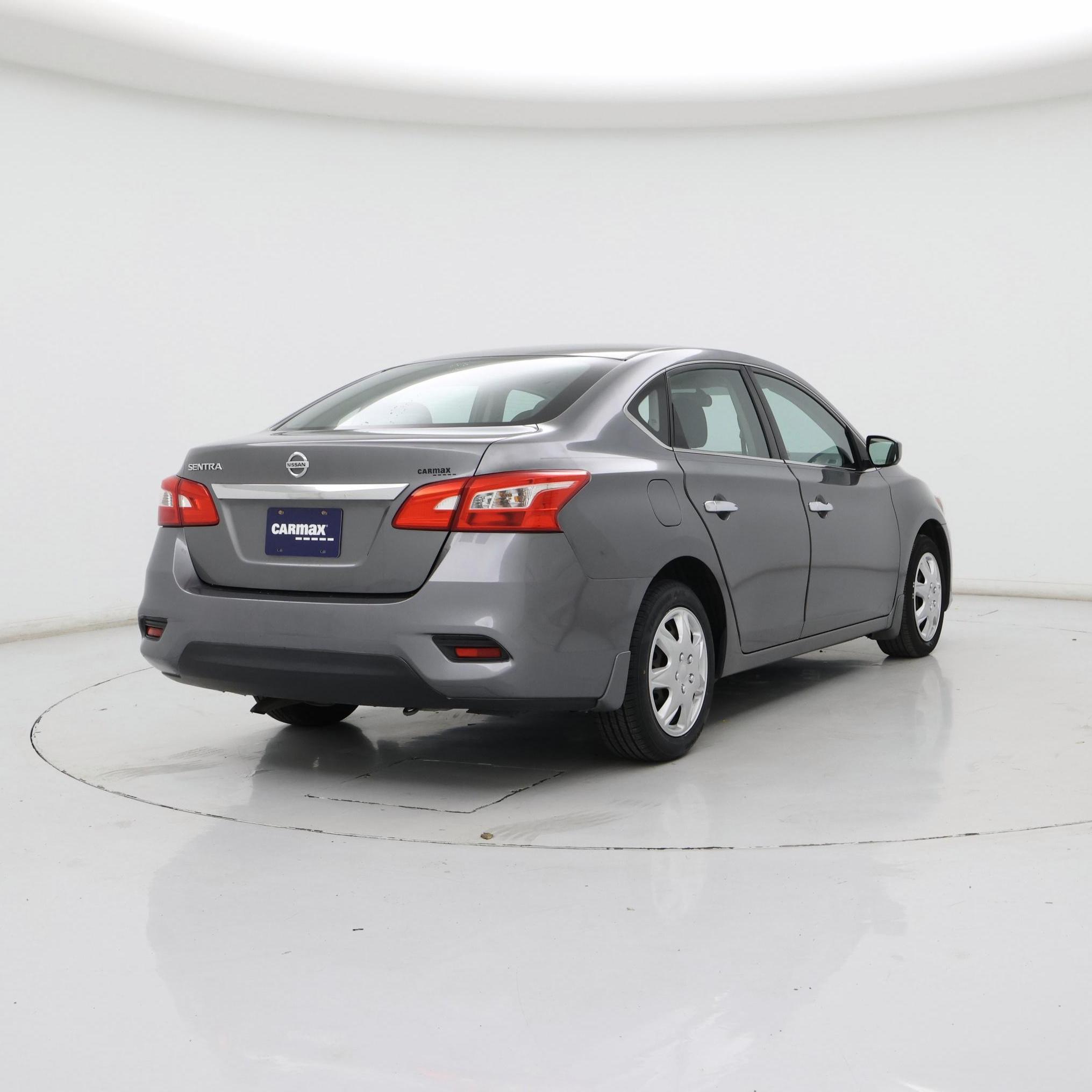 Thumbnail: 2017 Nissan Sentra - 8