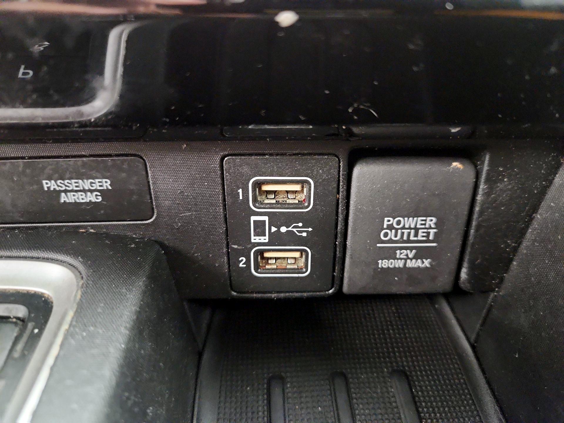 Thumbnail: 2022 Honda Insight - 18