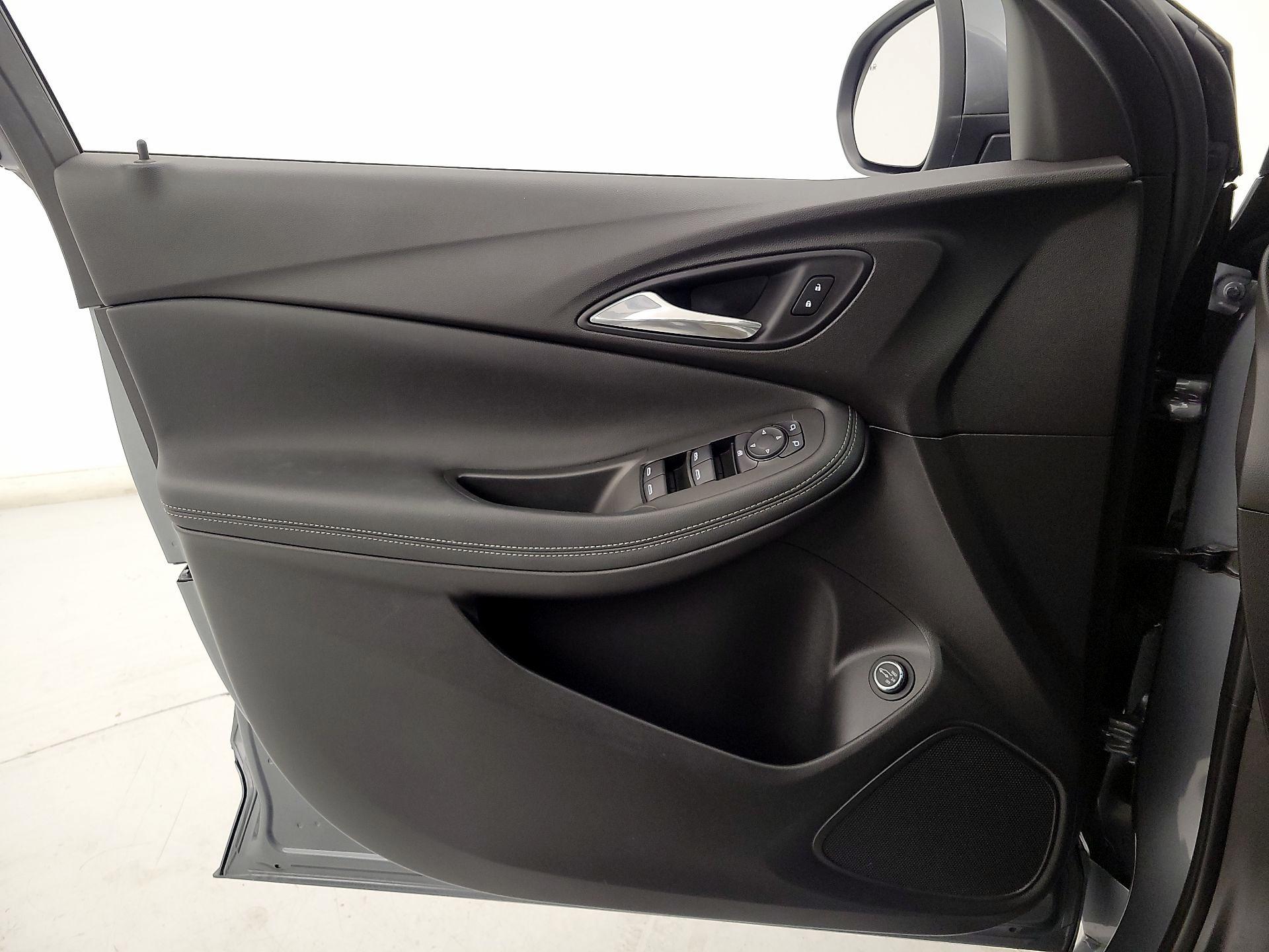 Thumbnail: 2020 Buick Encore GX - 12