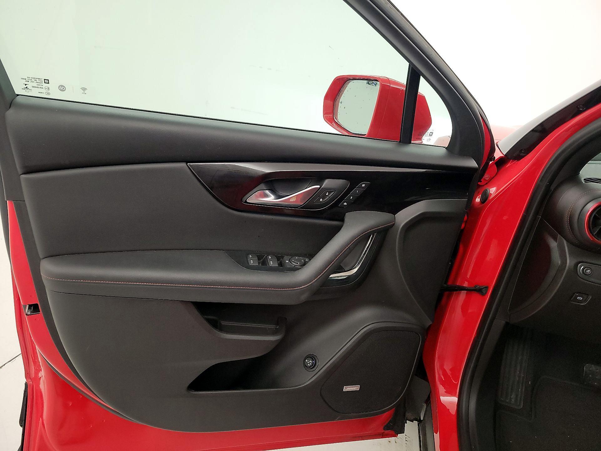 Thumbnail: 2019 Chevrolet Blazer - 12