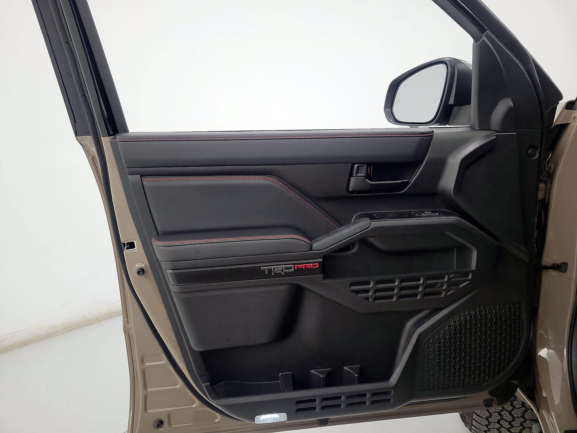 Thumbnail: 2025 Toyota Tacoma - 12