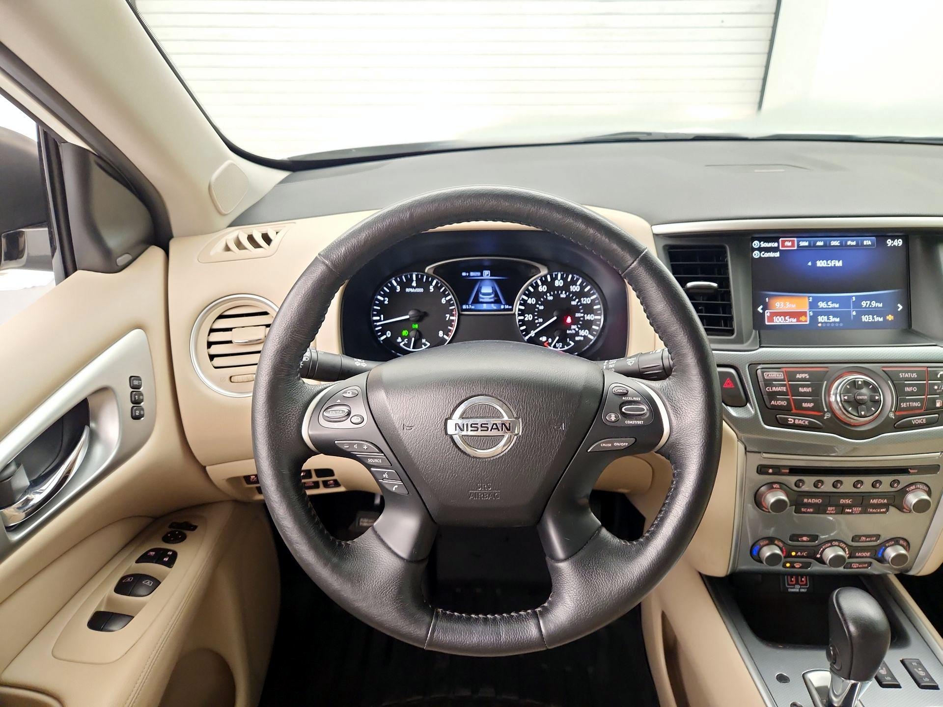 Thumbnail: 2018 Nissan Pathfinder - 10