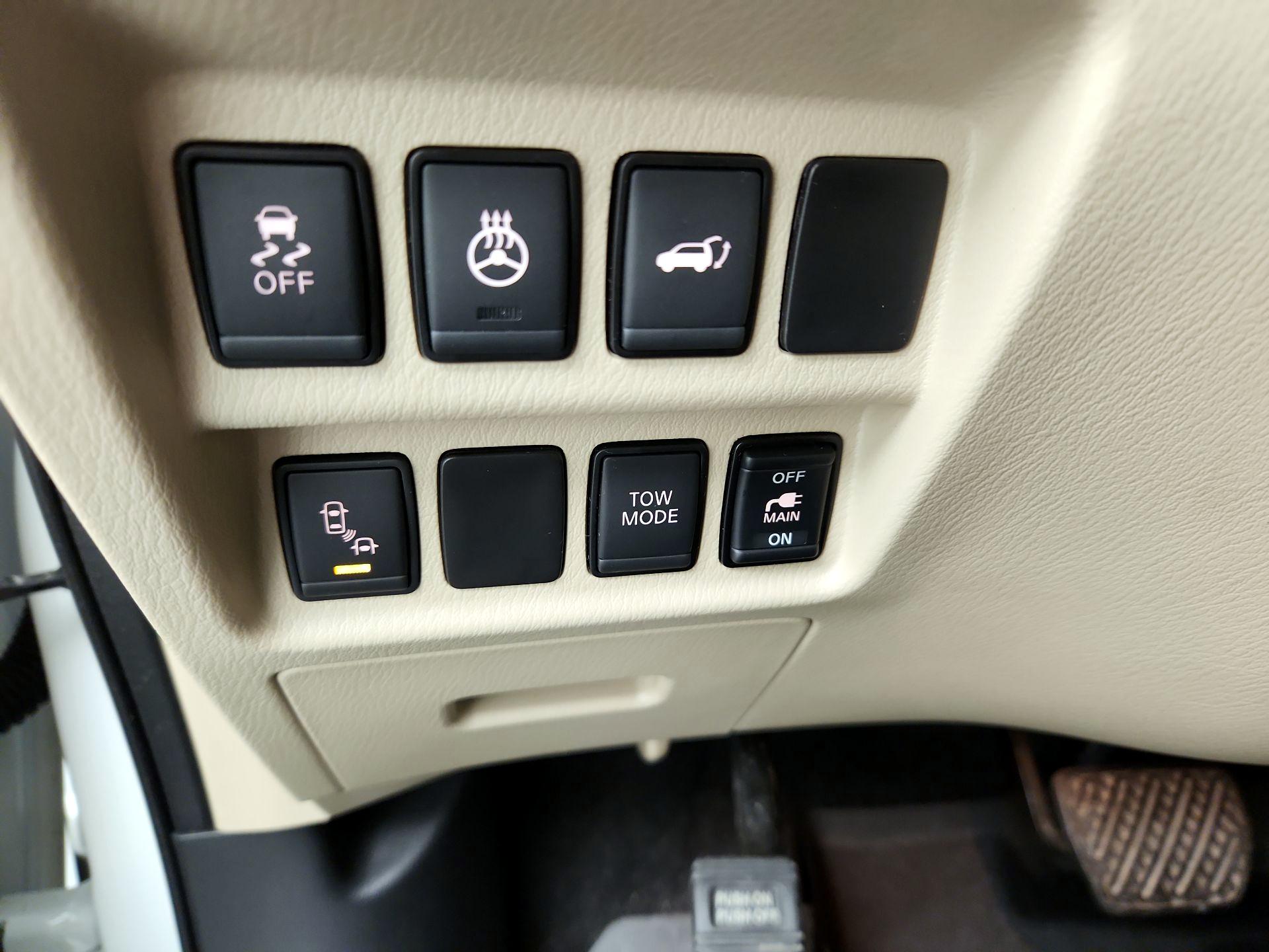 Thumbnail: 2018 Nissan Pathfinder - 13