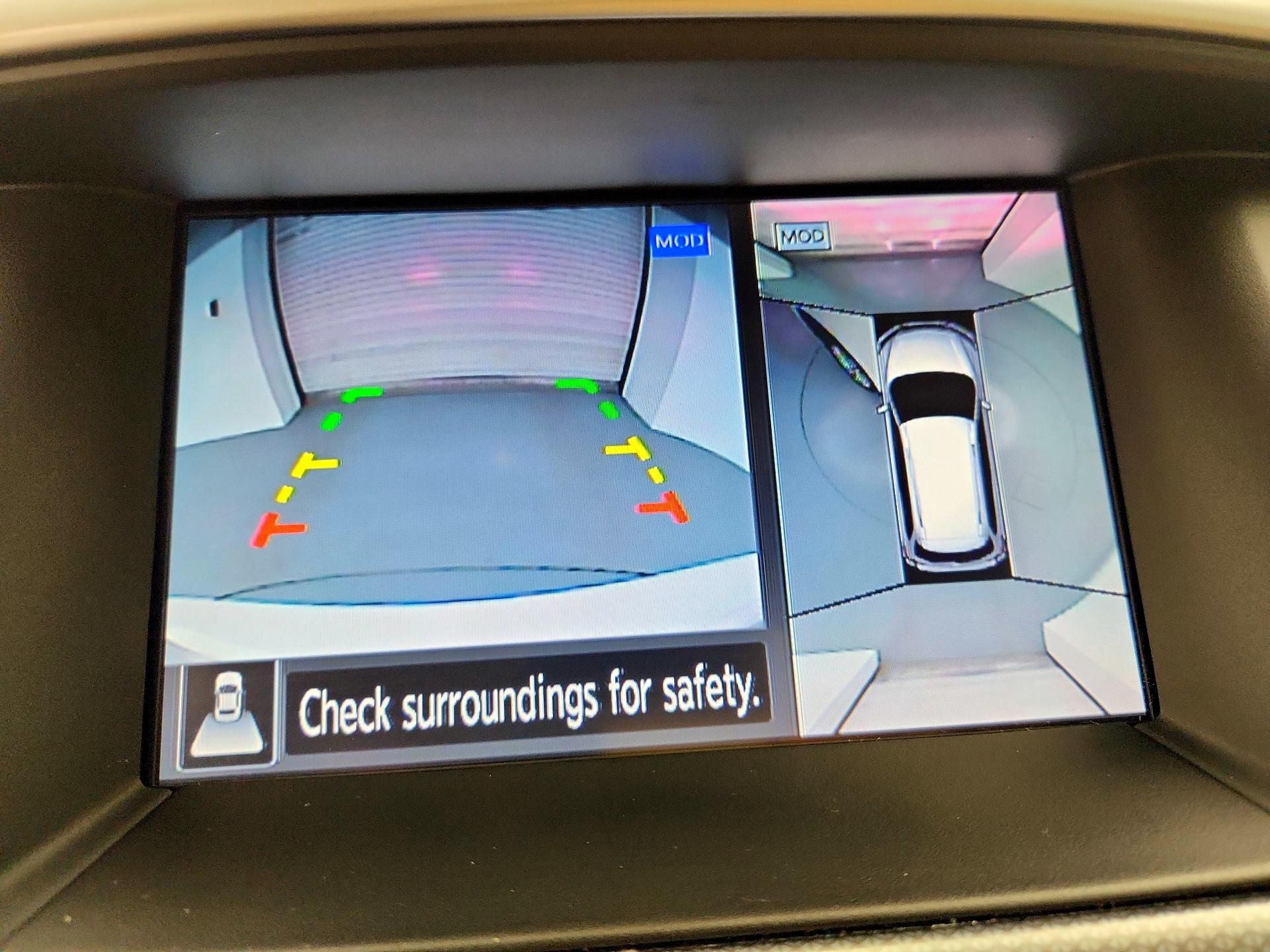 Thumbnail: 2018 Nissan Pathfinder - 14