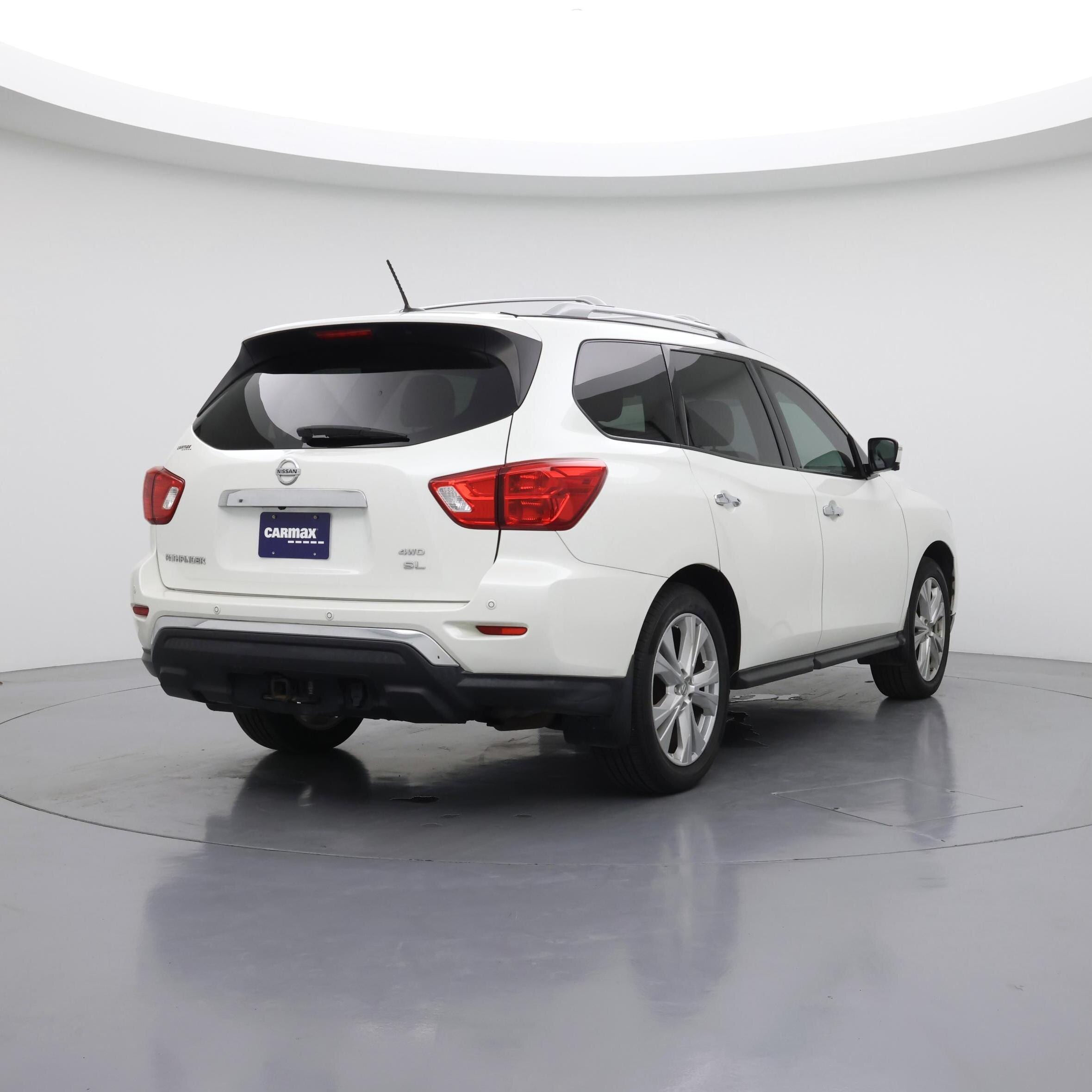 Thumbnail: 2018 Nissan Pathfinder - 8