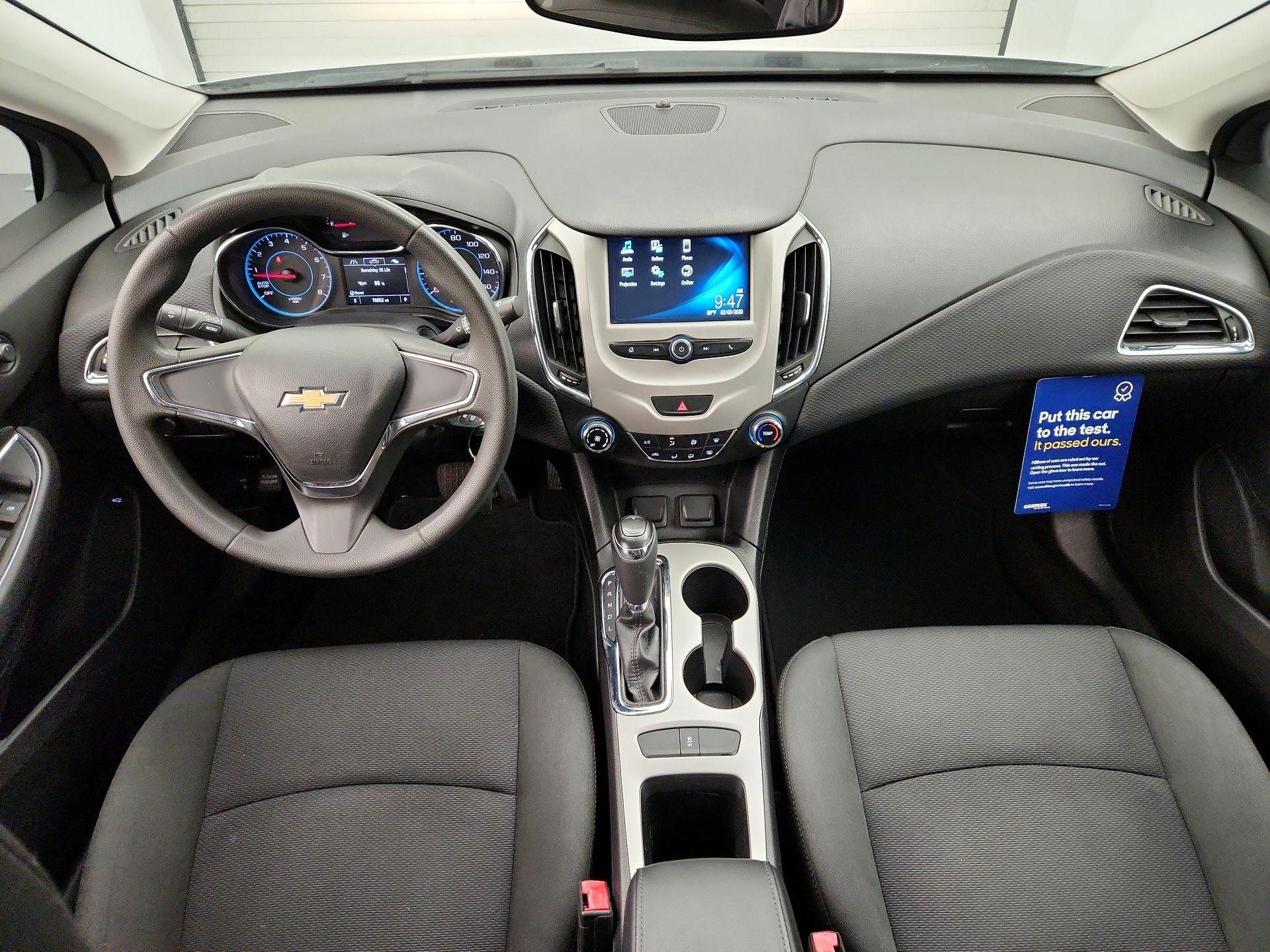 Thumbnail: 2017 Chevrolet Cruze - 9