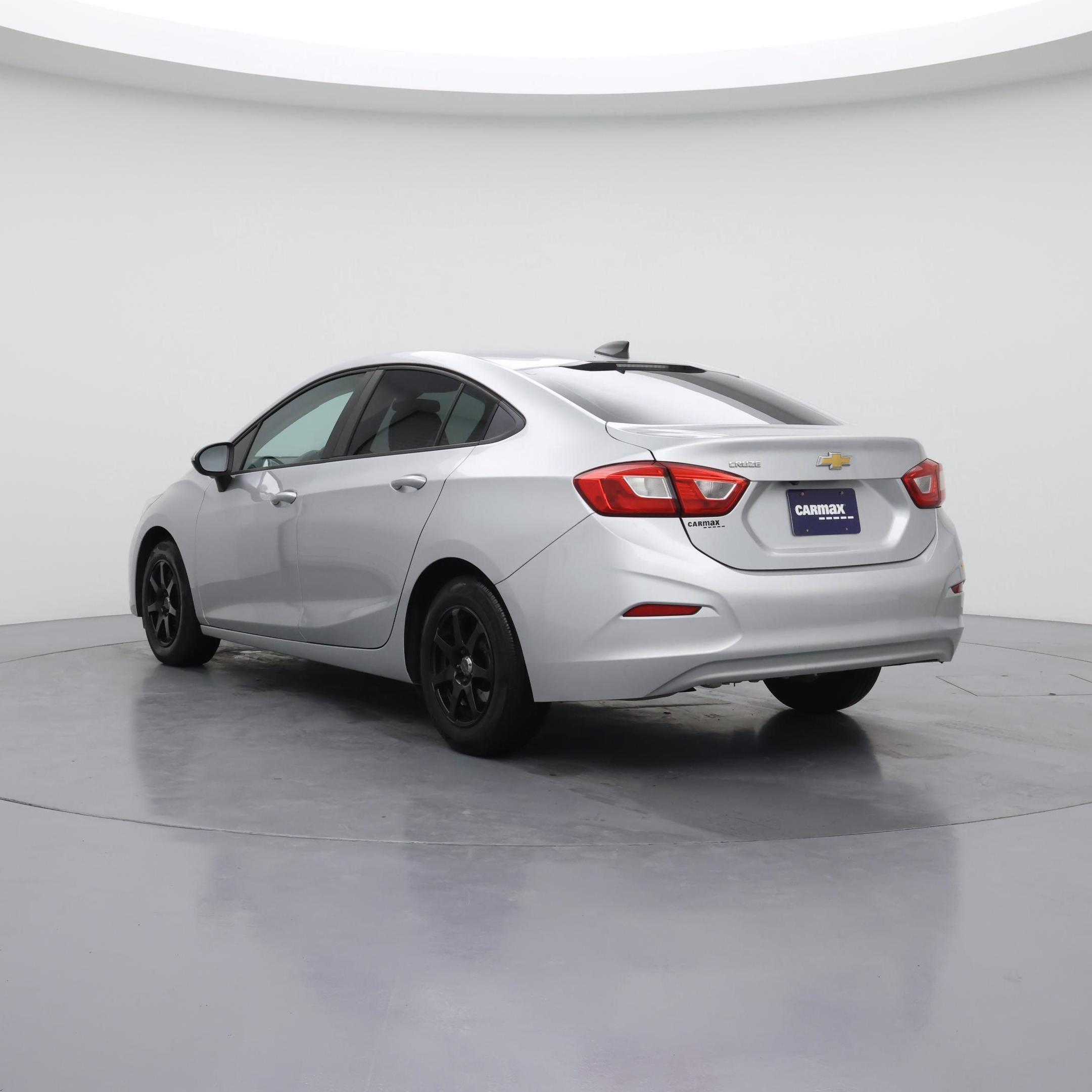 Thumbnail: 2017 Chevrolet Cruze - 2