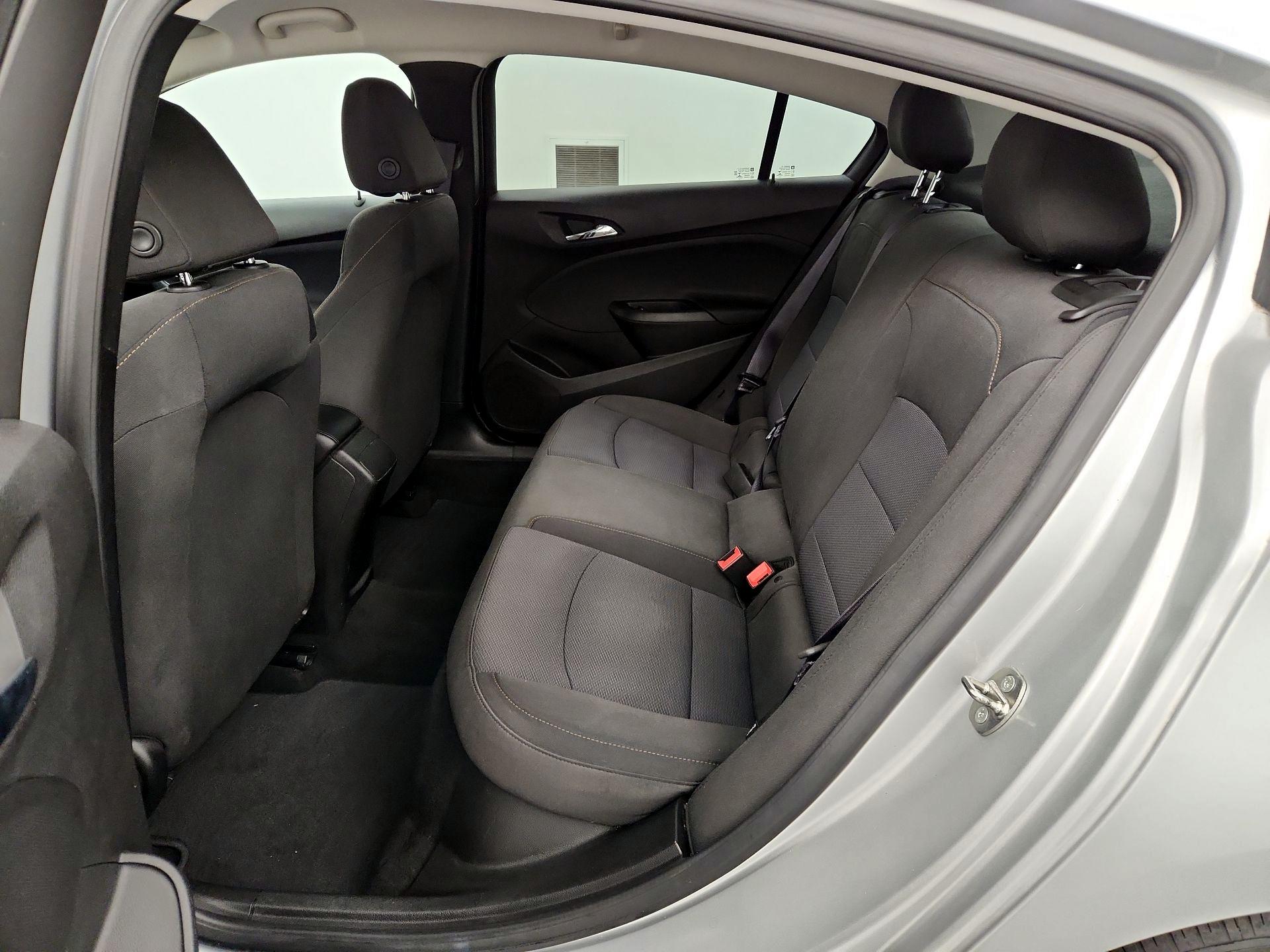 Thumbnail: 2017 Chevrolet Cruze - 19