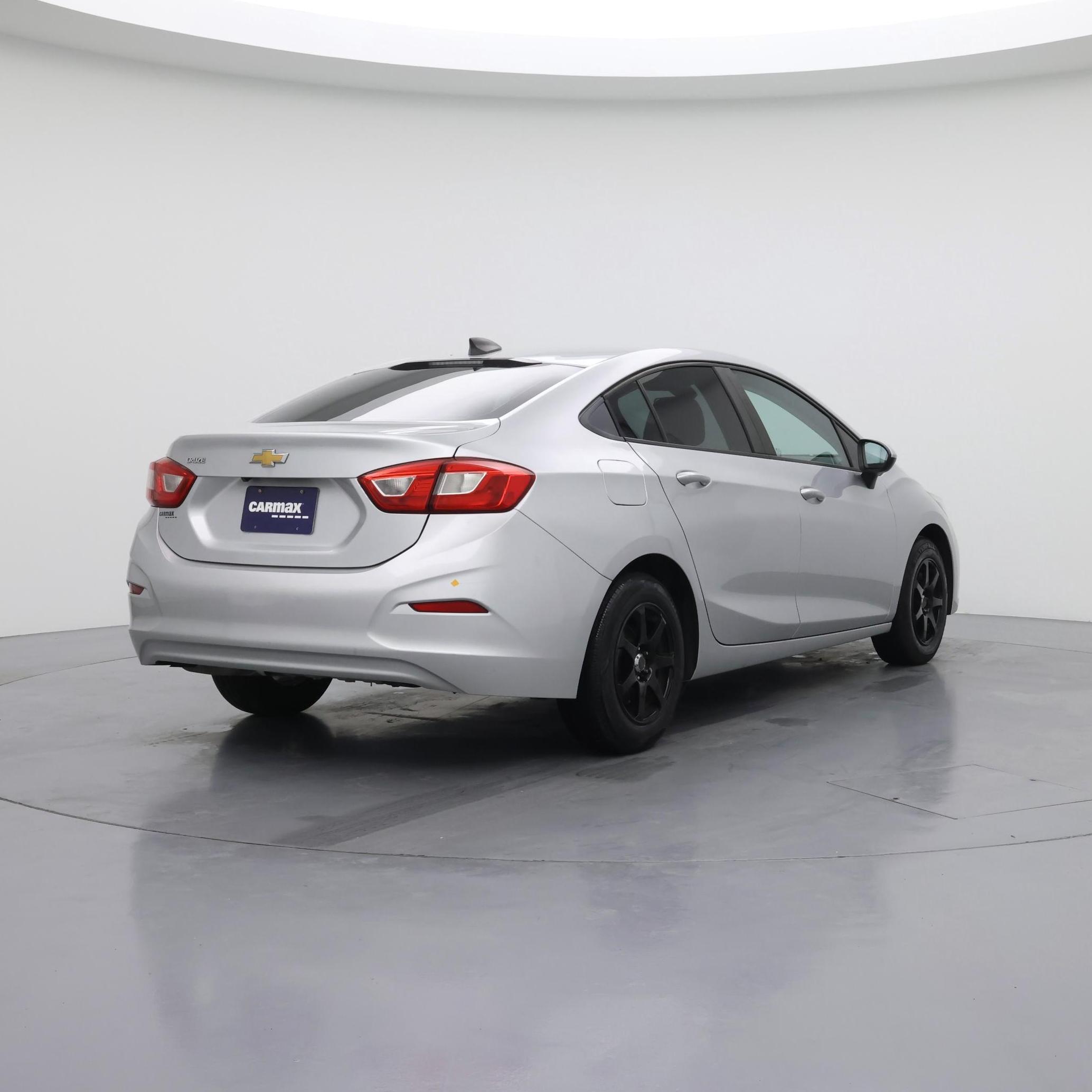 Thumbnail: 2017 Chevrolet Cruze - 8