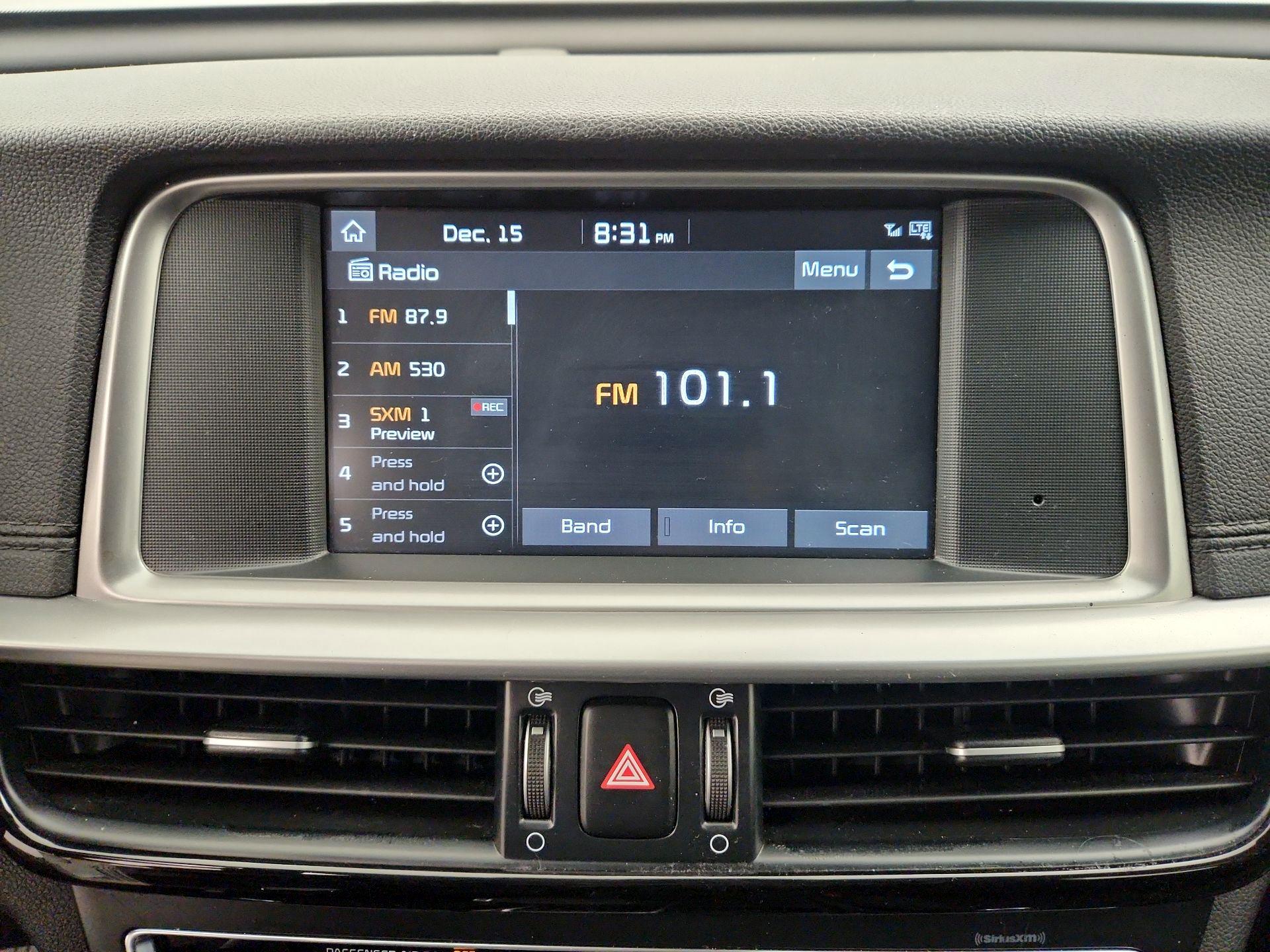 Thumbnail: 2019 Kia Optima - 15