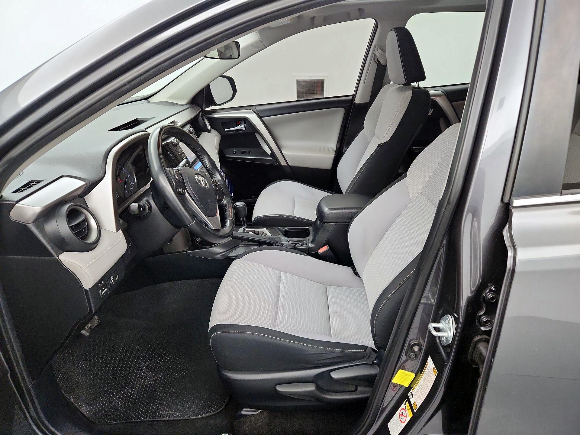 Thumbnail: 2017 Toyota RAV4 - 11