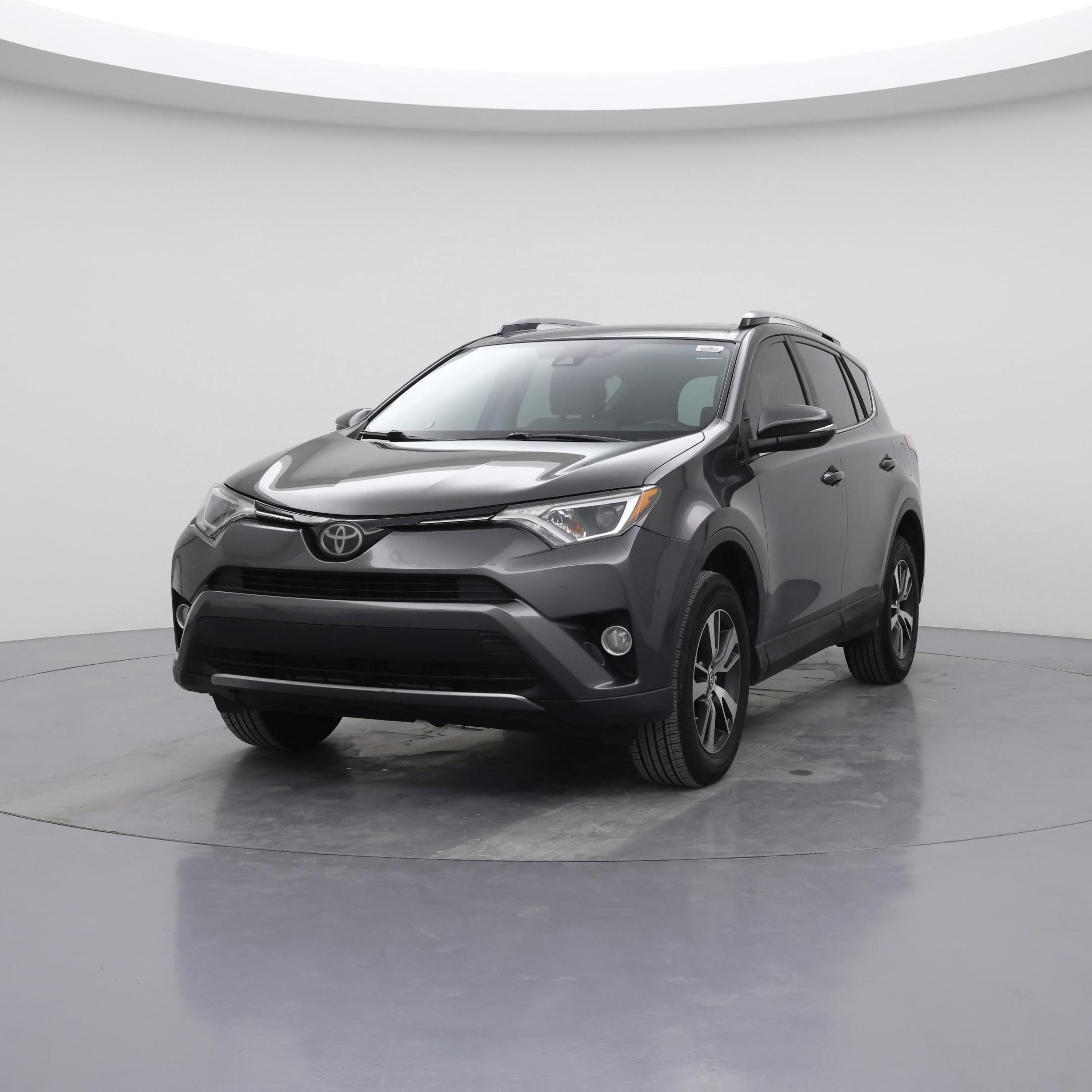 Thumbnail: 2017 Toyota RAV4 - 4