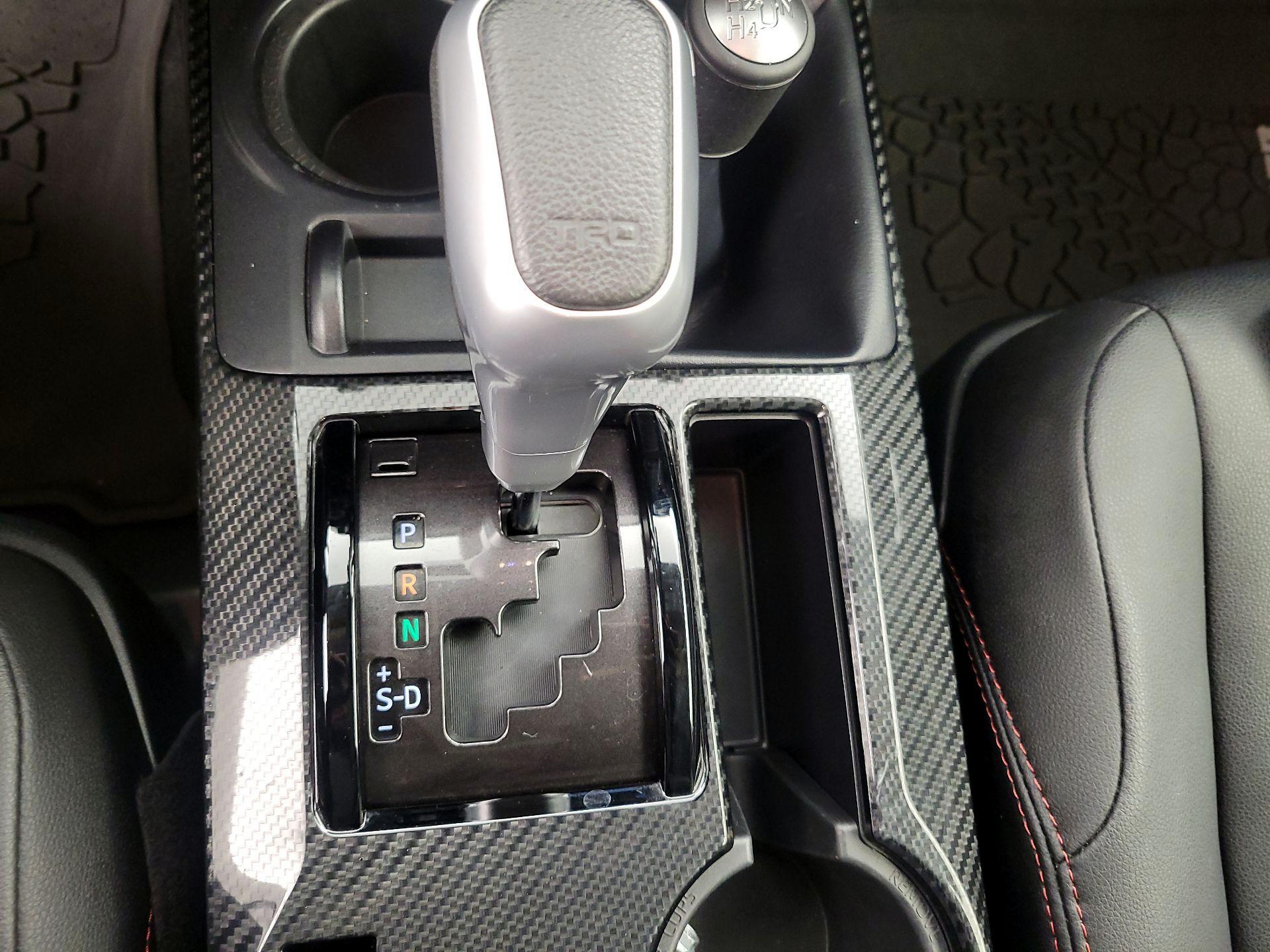 Thumbnail: 2023 Toyota 4Runner - 18