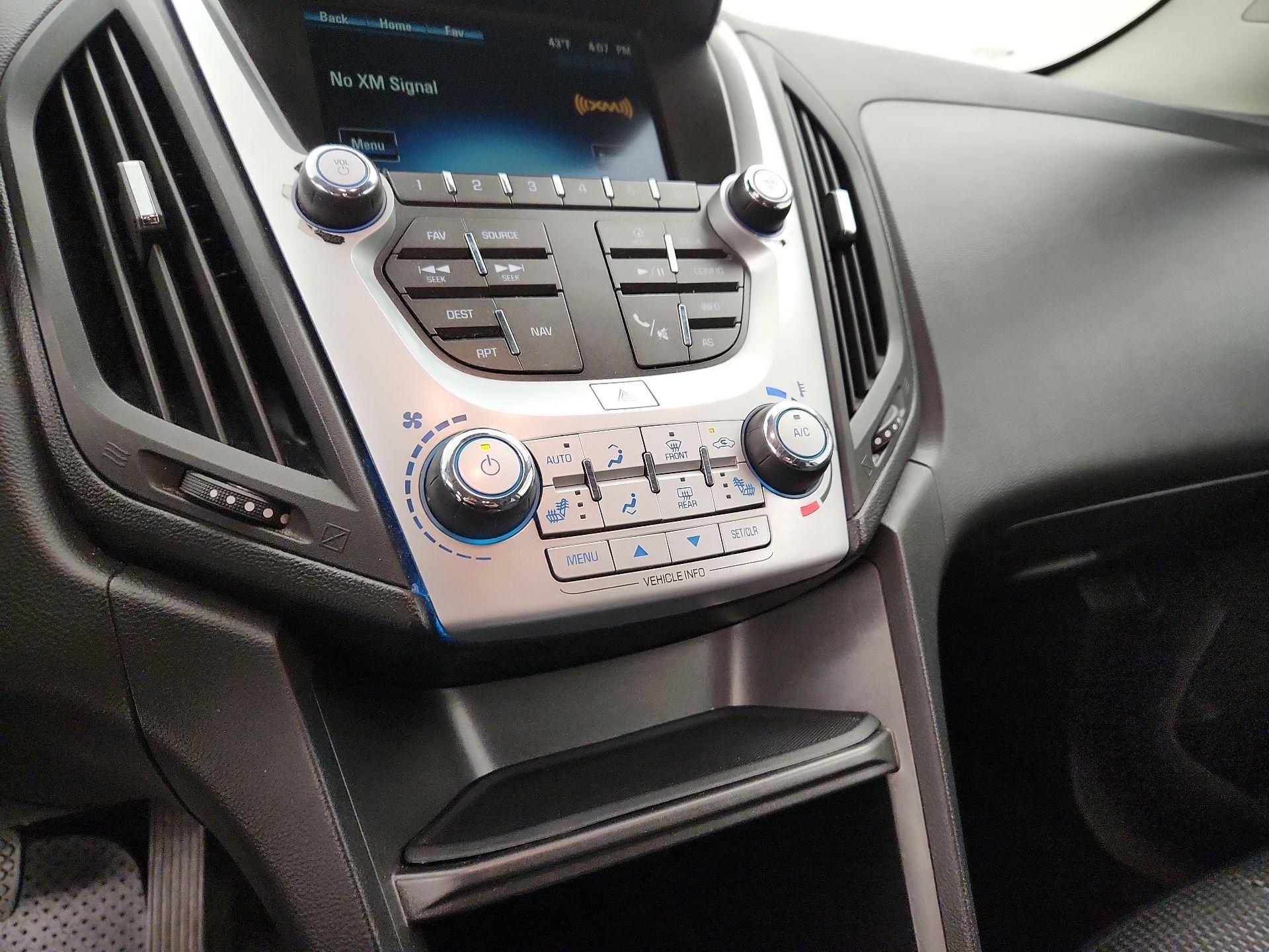 Thumbnail: 2017 Chevrolet Equinox - 16