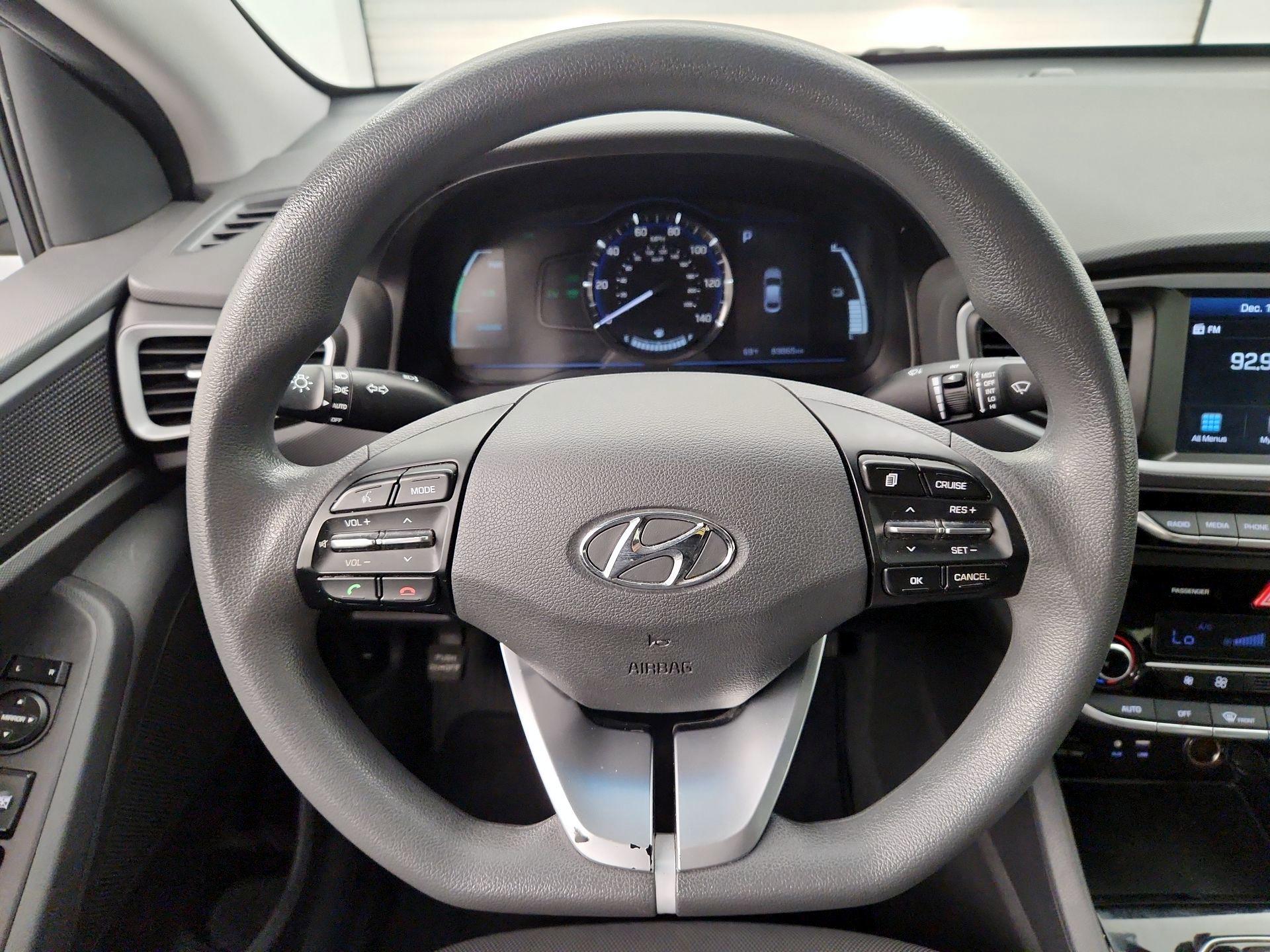 Thumbnail: 2017 Hyundai Ioniq - 10