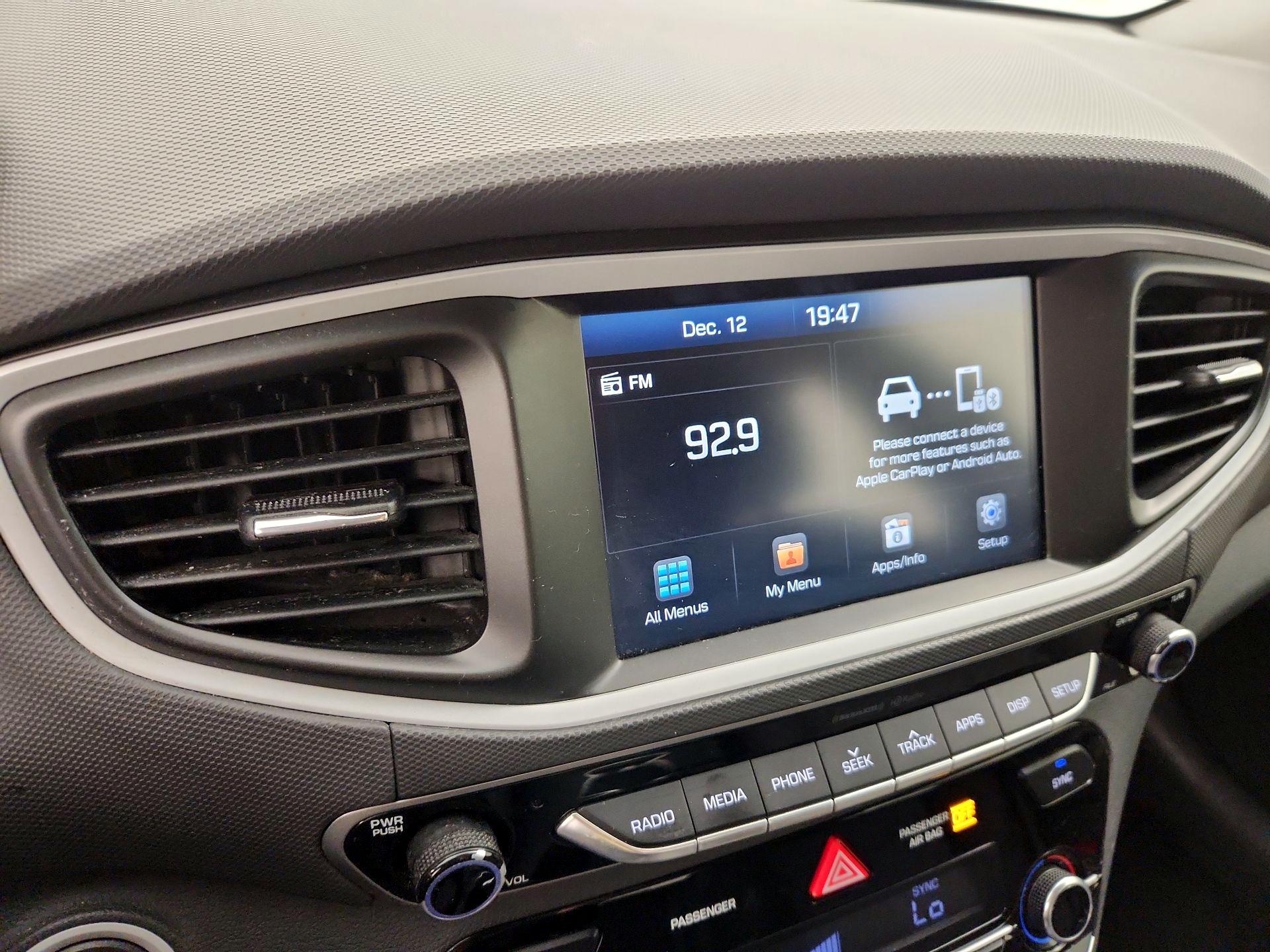 Thumbnail: 2017 Hyundai Ioniq - 15