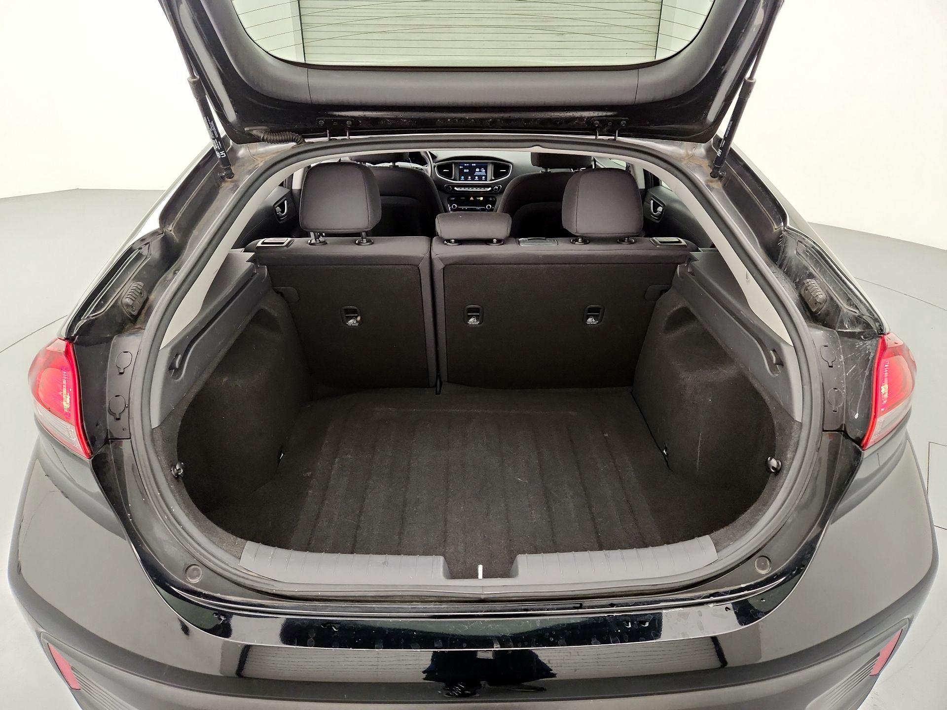 Thumbnail: 2017 Hyundai Ioniq - 20