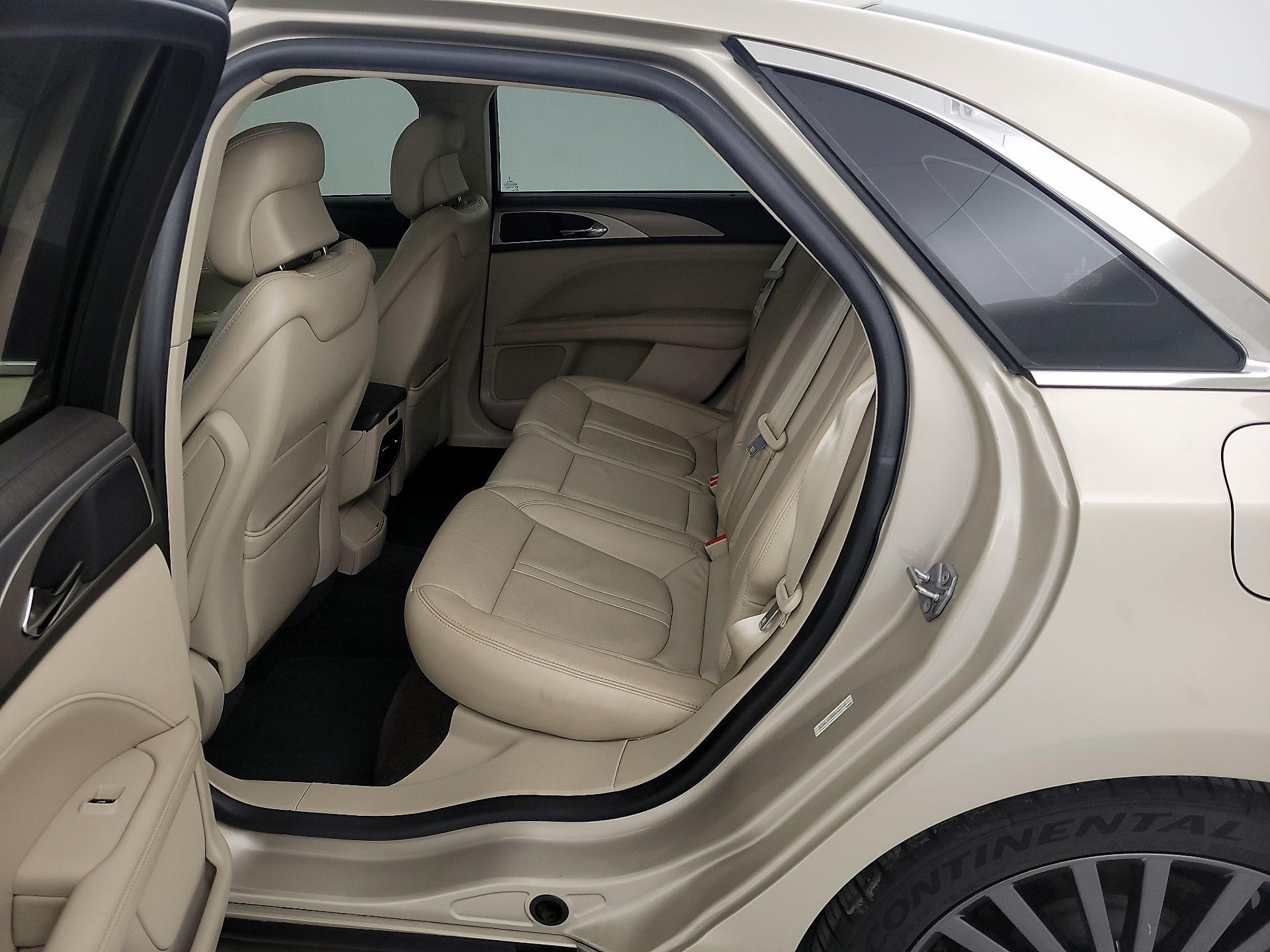 Thumbnail: 2017 Lincoln MKZ - 20