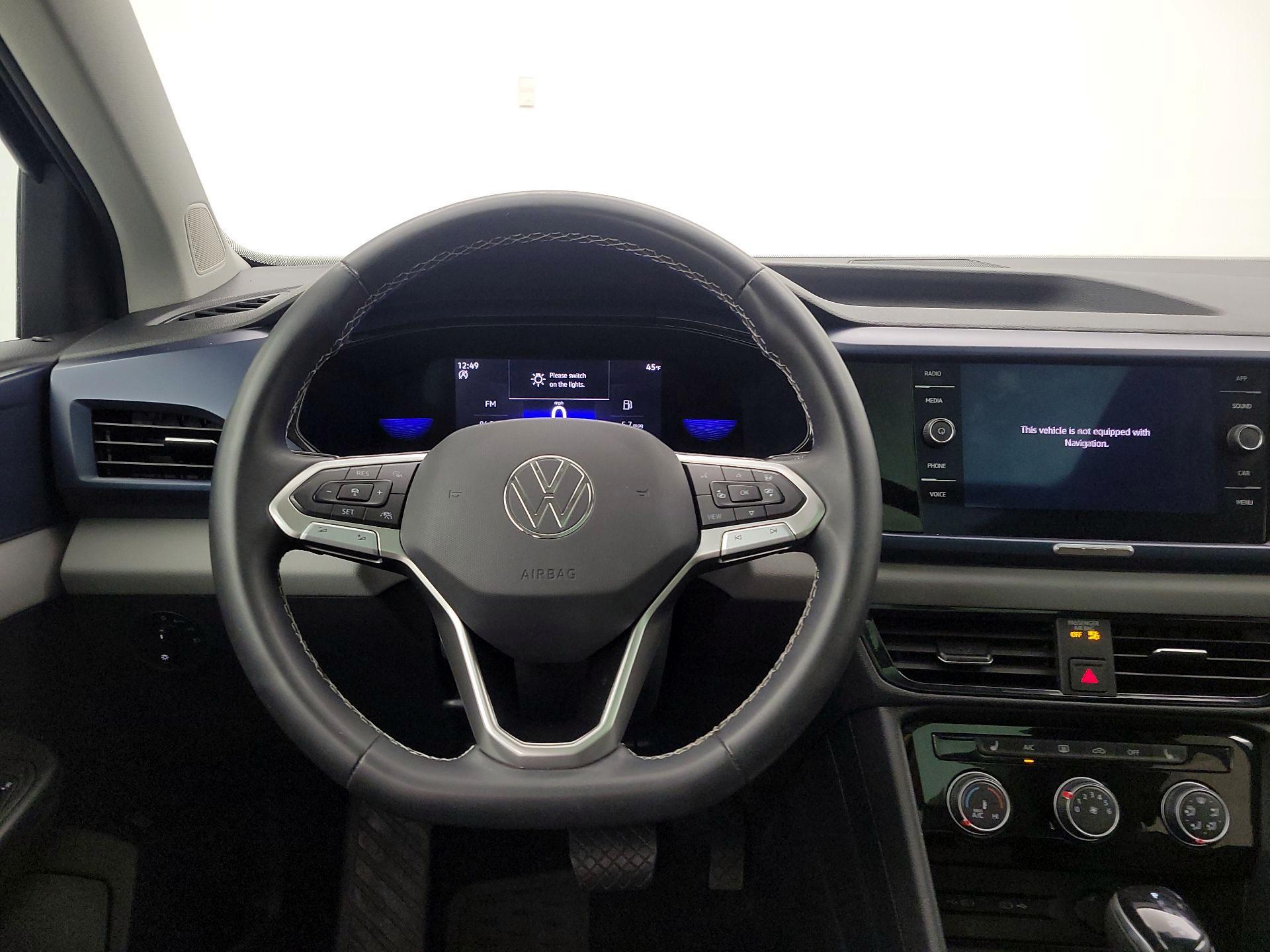 Thumbnail: 2023 Volkswagen Taos - 10