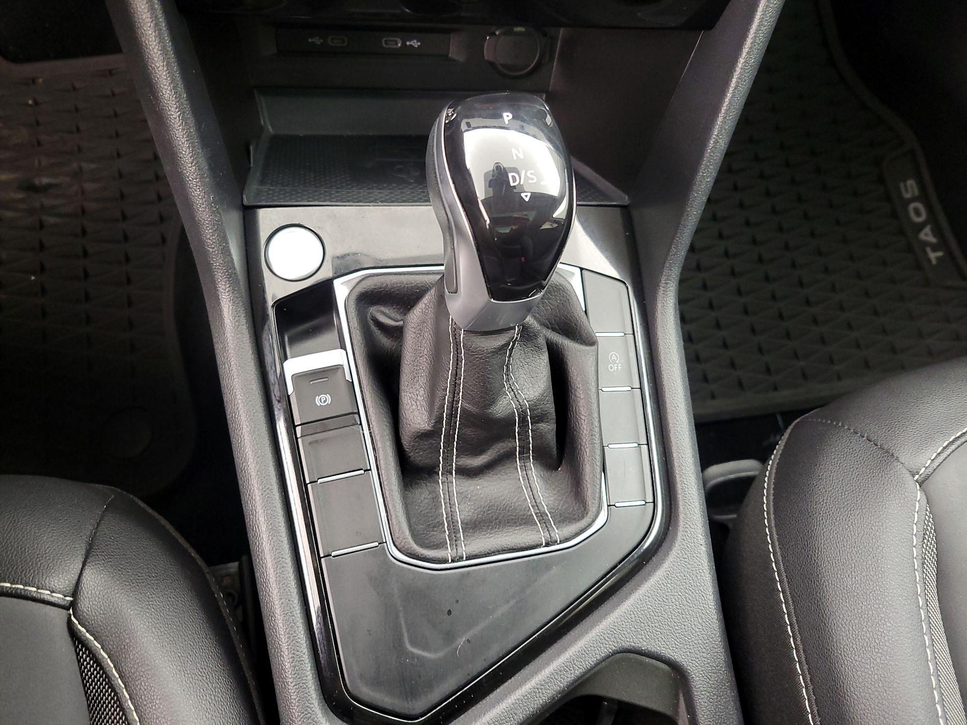 Thumbnail: 2023 Volkswagen Taos - 18