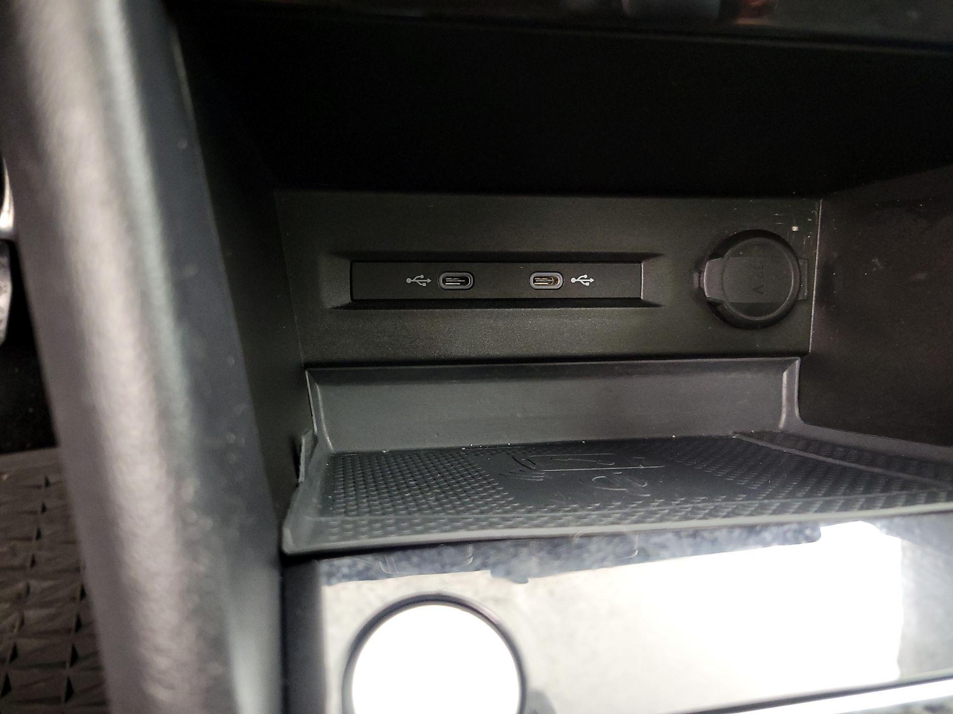 Thumbnail: 2023 Volkswagen Taos - 19