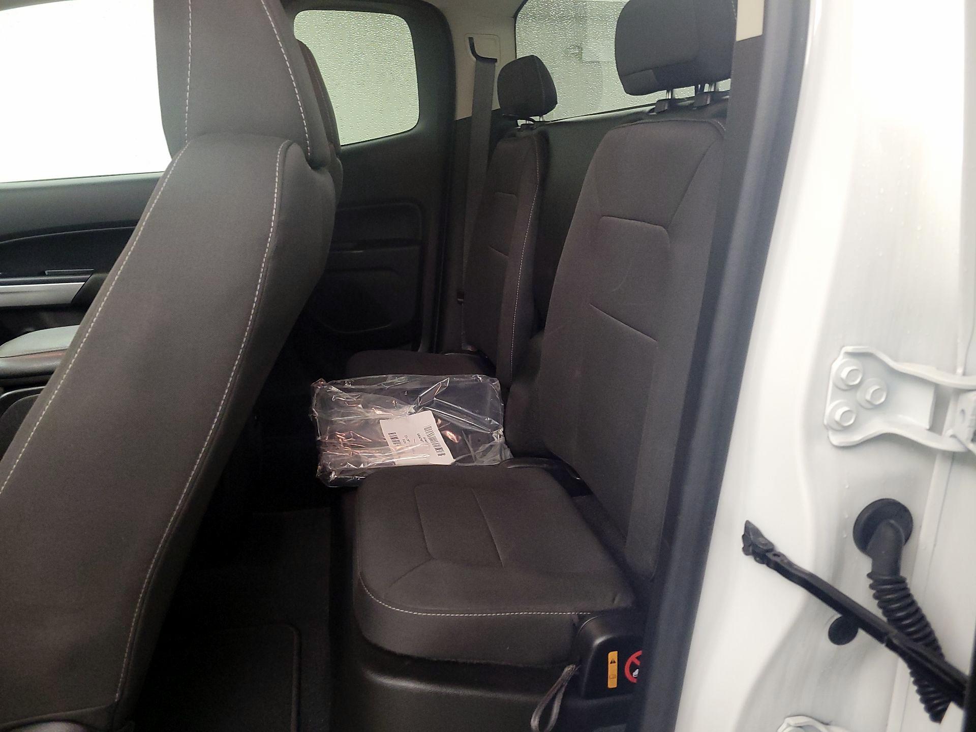 Thumbnail: 2021 Chevrolet Colorado - 19