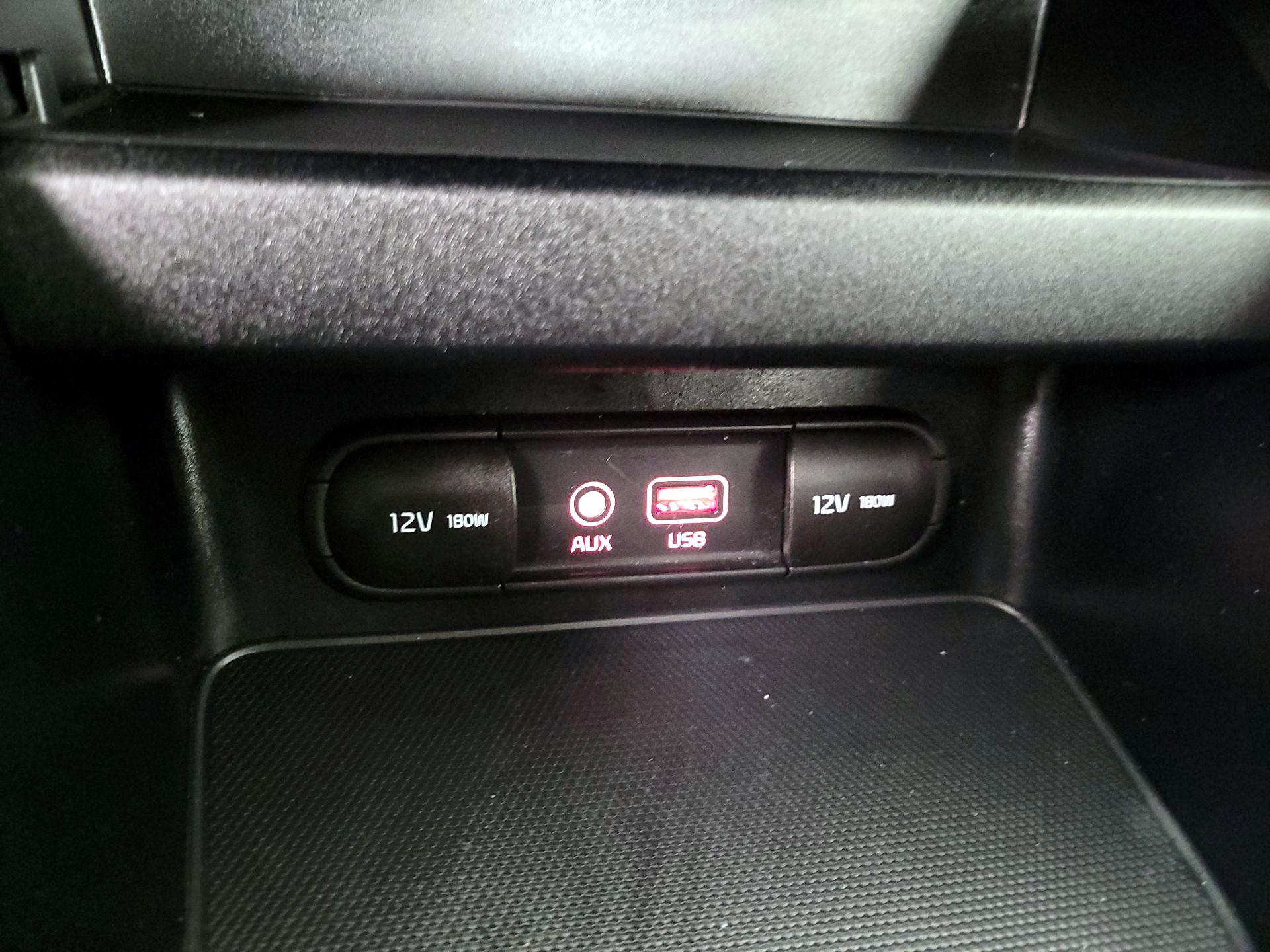 Thumbnail: 2021 Kia Forte - 18