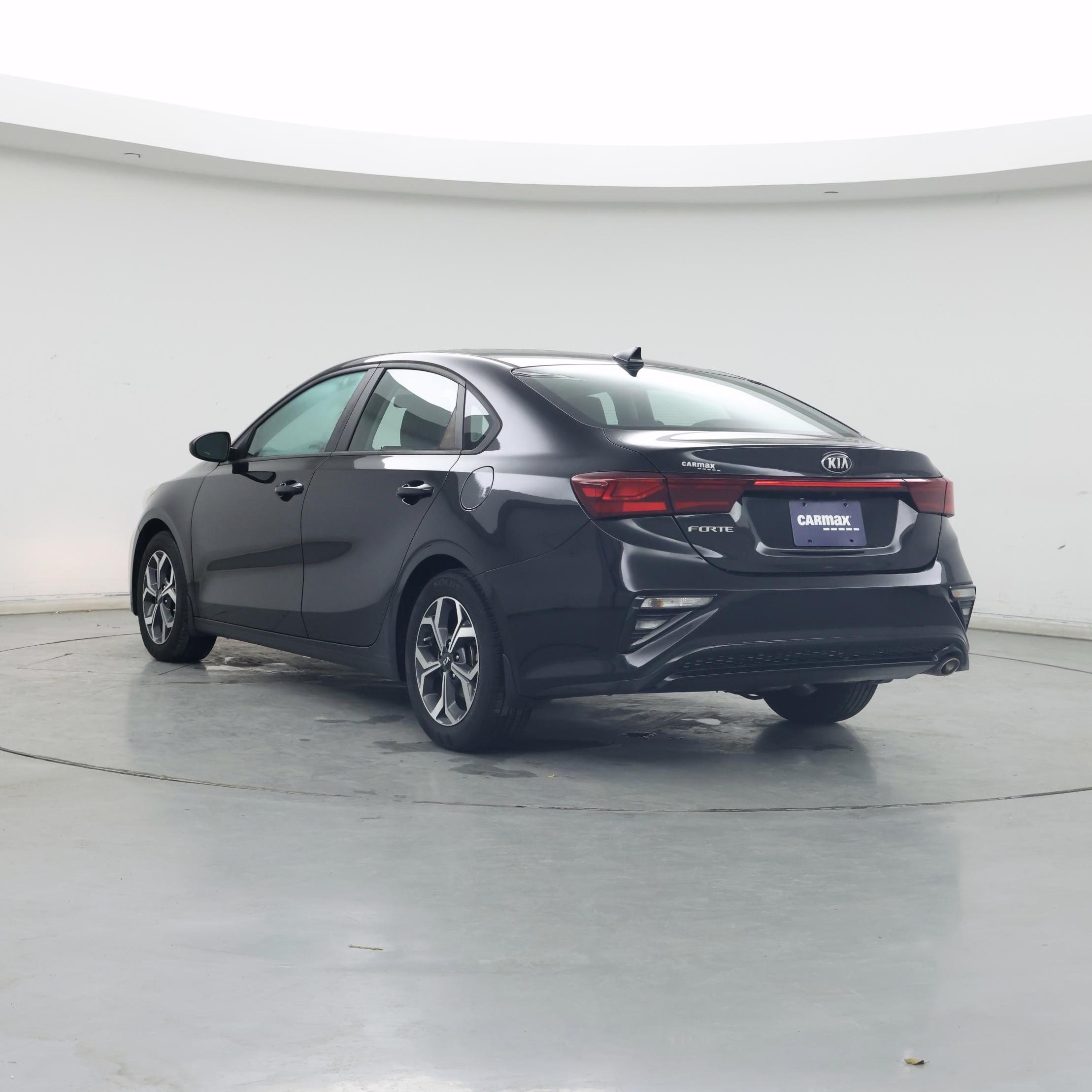 Thumbnail: 2021 Kia Forte - 2