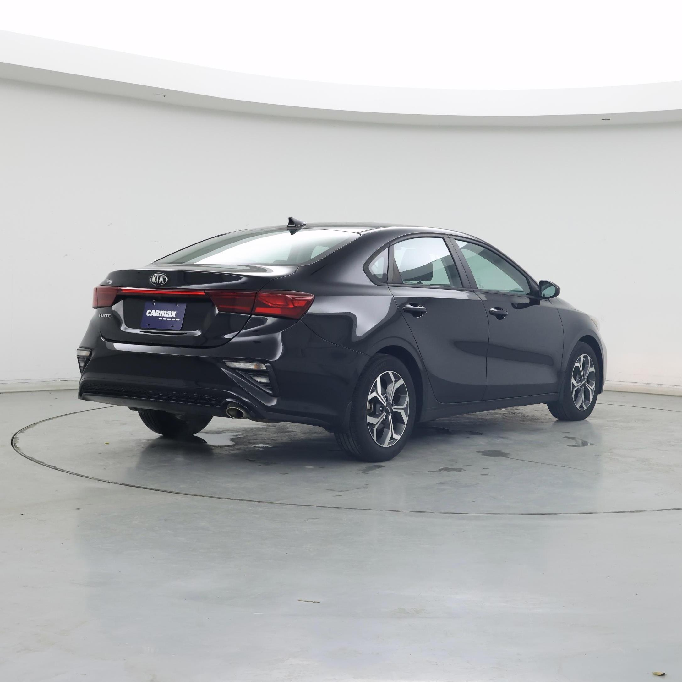 Thumbnail: 2021 Kia Forte - 8