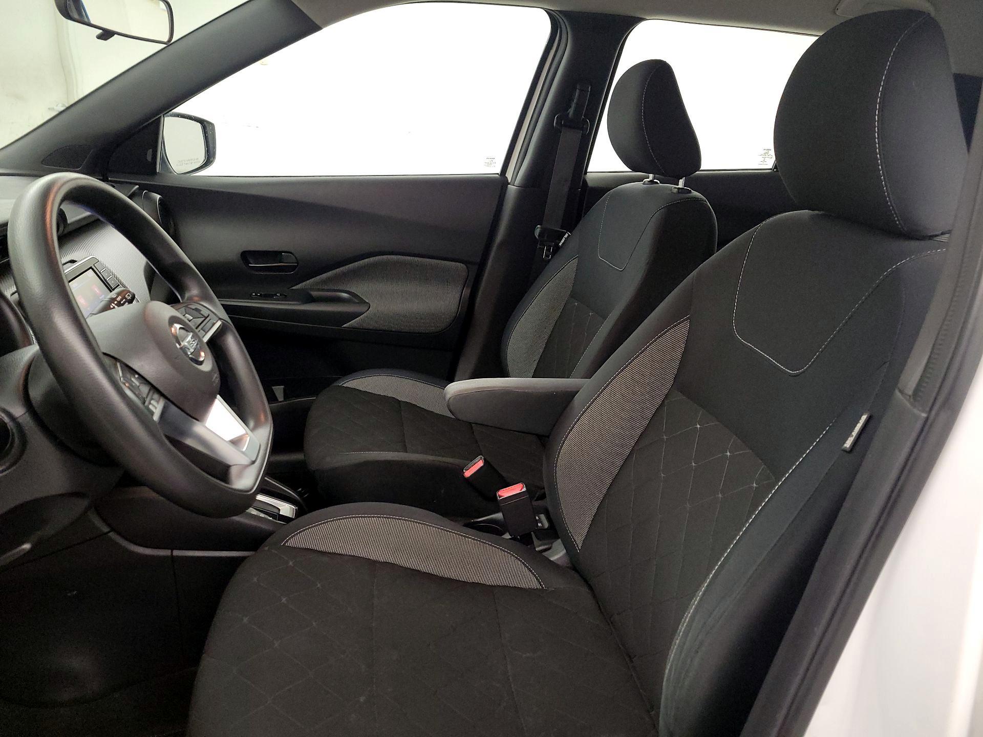 Thumbnail: 2020 Nissan Kicks - 11